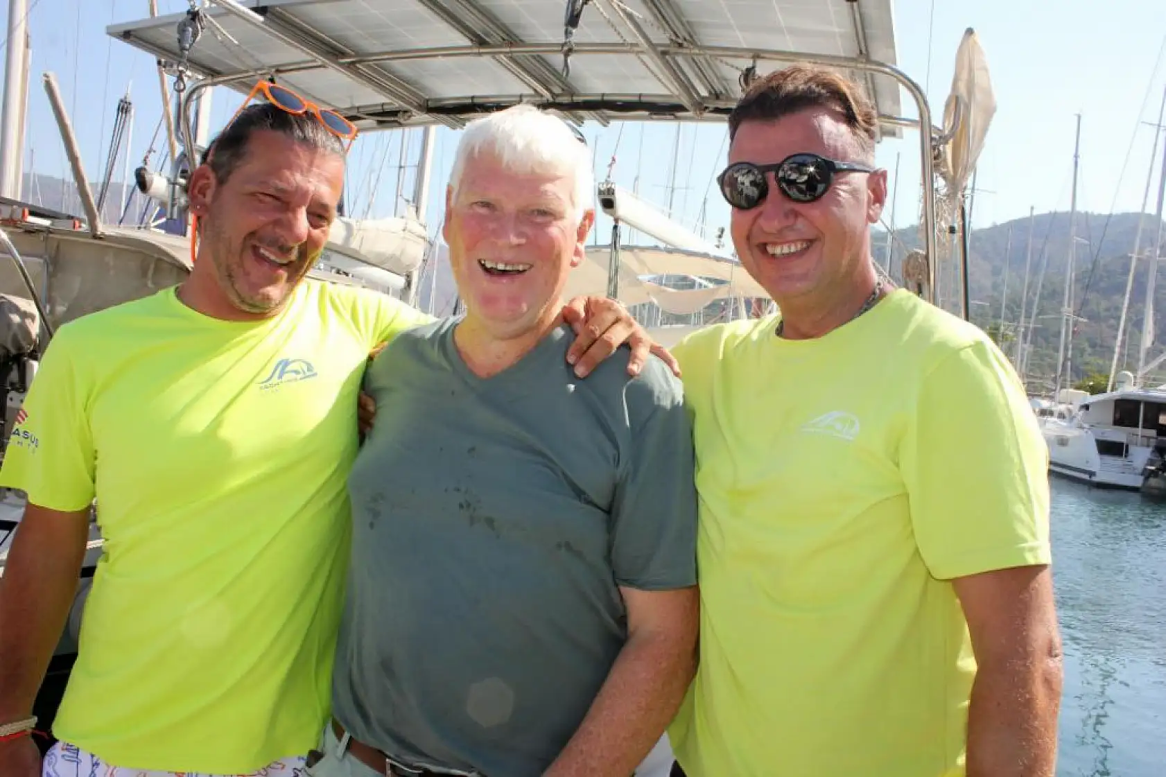 Marmaris'te Eşek Arısı Soktu, Kalp Krizi Geçiren İngiliz Denizci Kurtarıldı