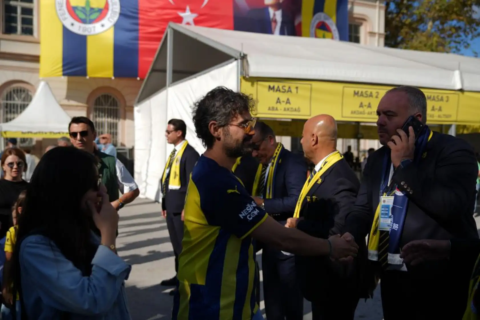 Fenerbahçe'de oy kullanma işlemi başladı