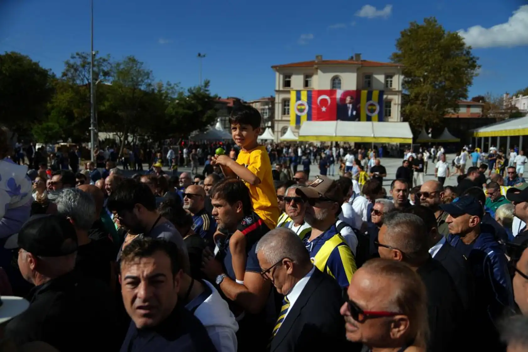 Fenerbahçe'de oy kullanma işlemi başladı