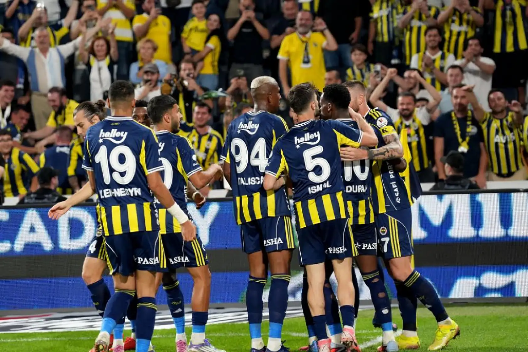 Fenerbahçe, UEFA Avrupa Ligi'nde sahne alıyor