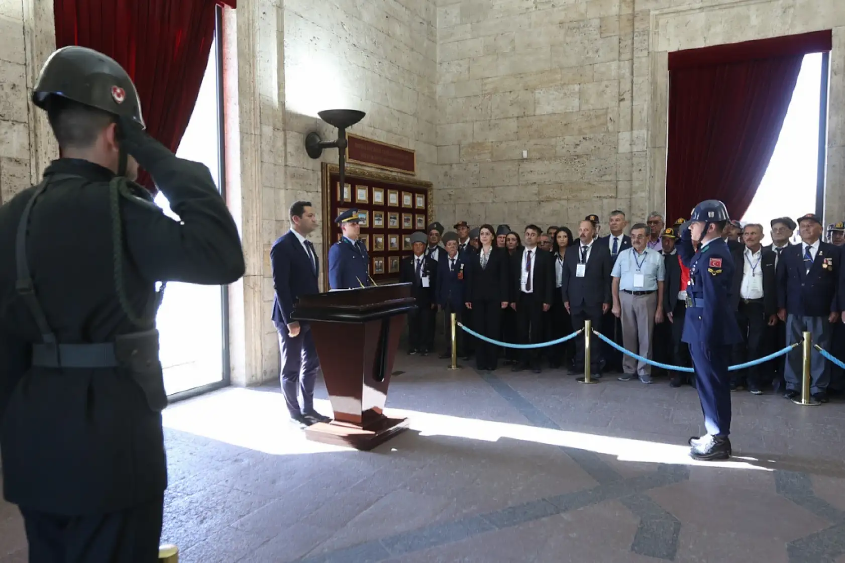 Muğla Büyükşehir Belediyesi, şehit yakını ve gazileri Anıtkabir'e götürdü