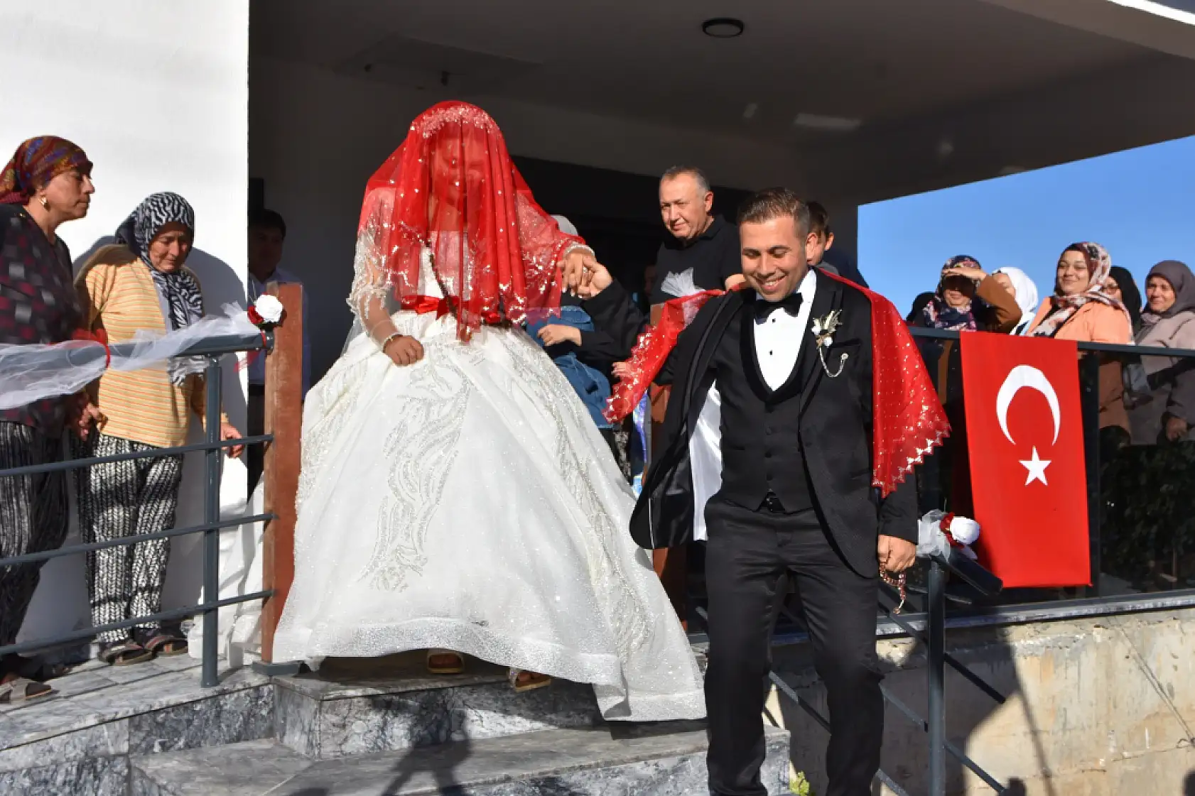 Taylandlı Apinya, Denizli'ye gelin gelerek müslüman oldu