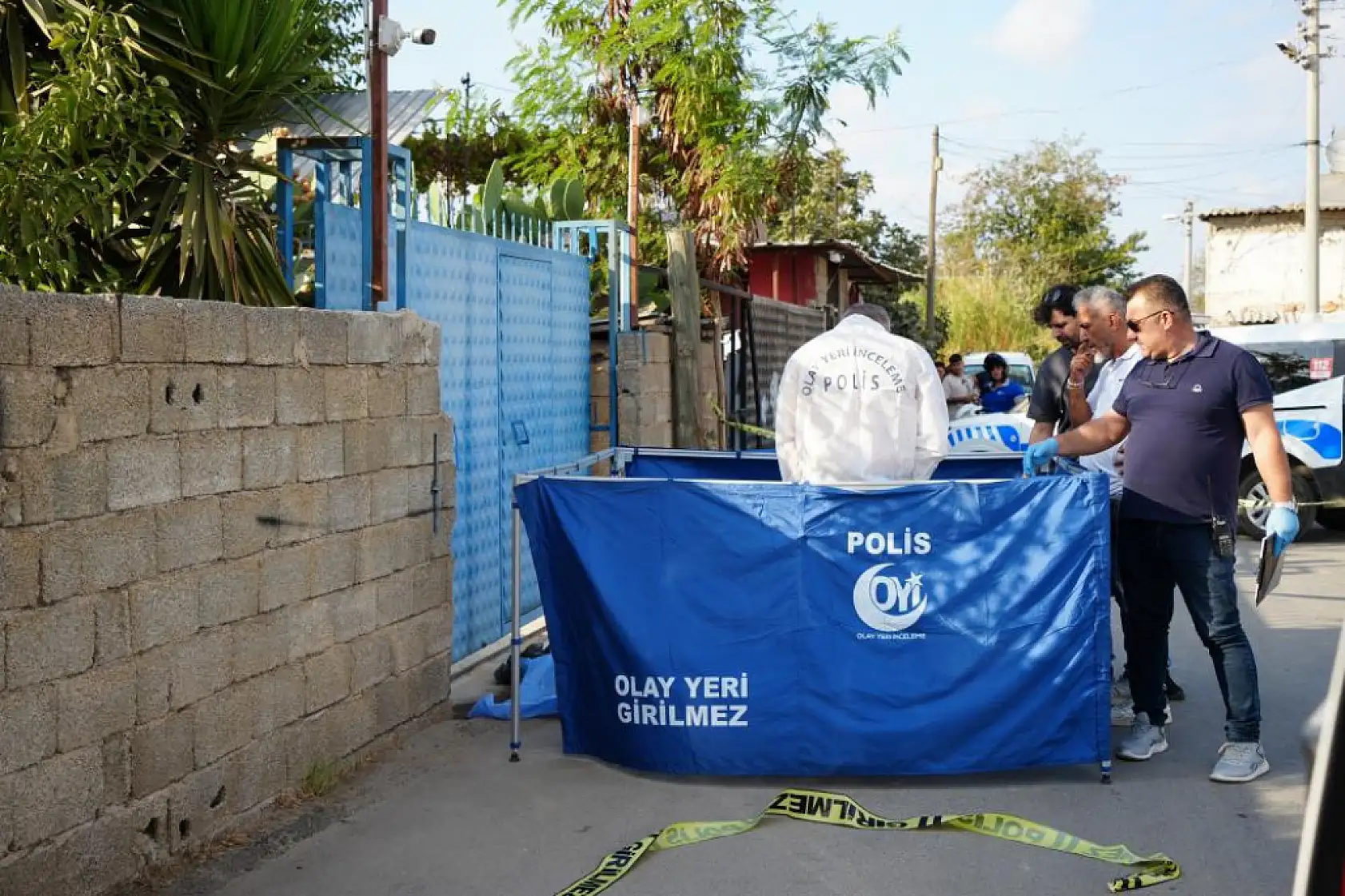 Sokak ortasında yanında şırıngayla ölü bulundu