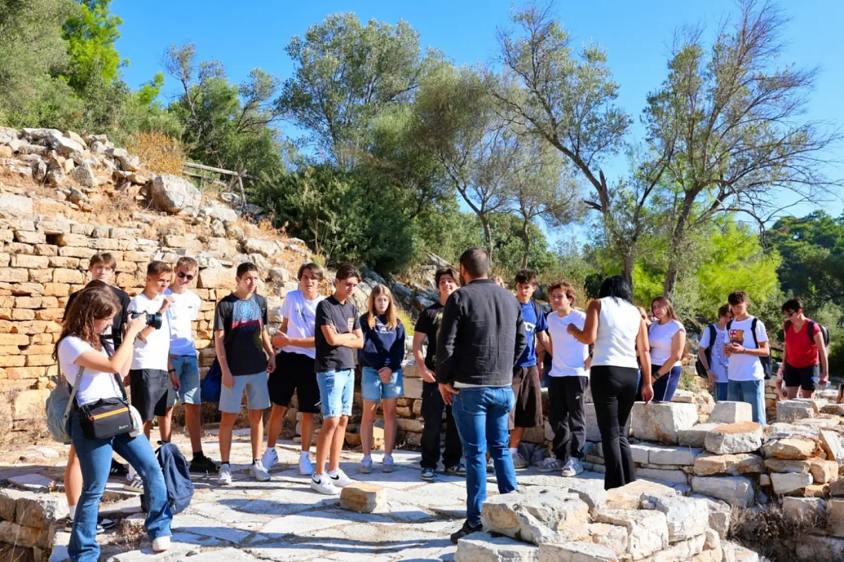 Erasmus öğrencileri Pedasa Antik Kenti'ni keşfetti