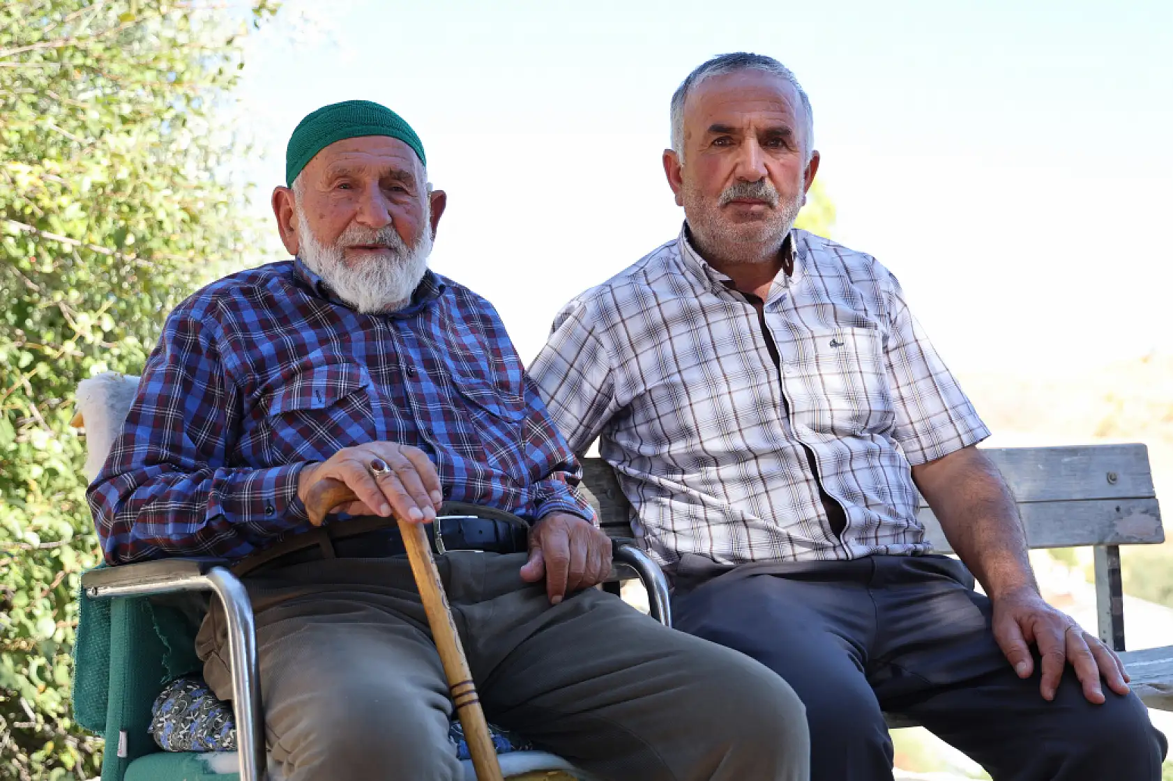 95 yaşındaki Mahmut dede, sağlıklı yaşamın sırrının süt ürünleri olduğunu söyledi