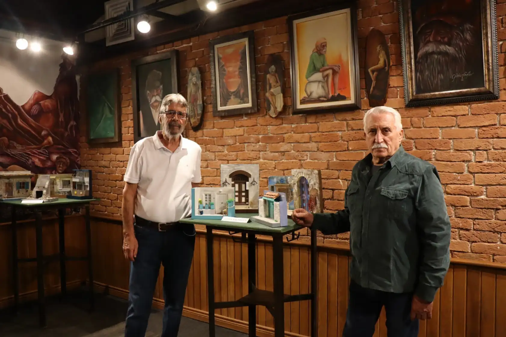 Menteşe'de 'Diorama' sergisi açıldı