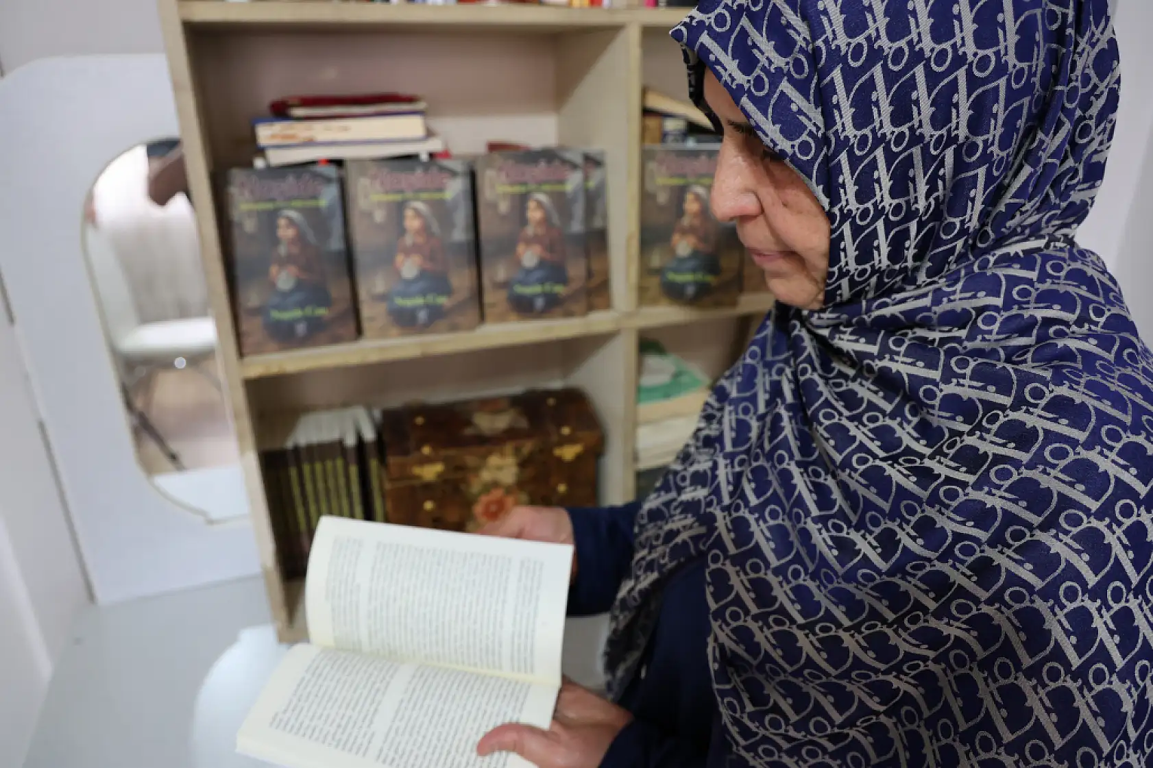 55 yaşında 8 saatte okuma-yazma öğrendi, 70'inde kitap yazdı