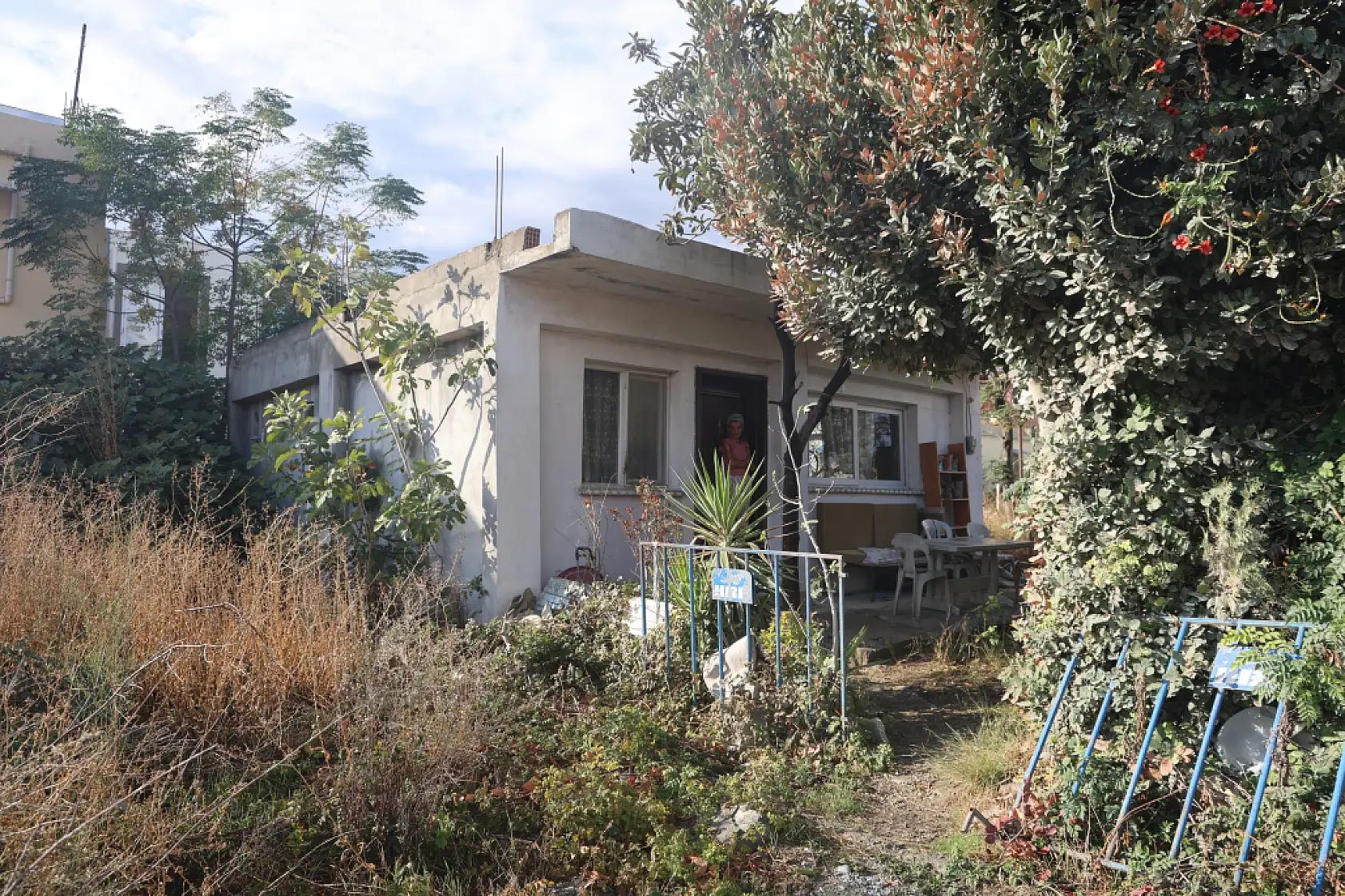 Telefon bağımlısı genç: 3 yıldır evden dışarı ne tek bir adım attı ne de beslenmek dışında bir şey yaptı