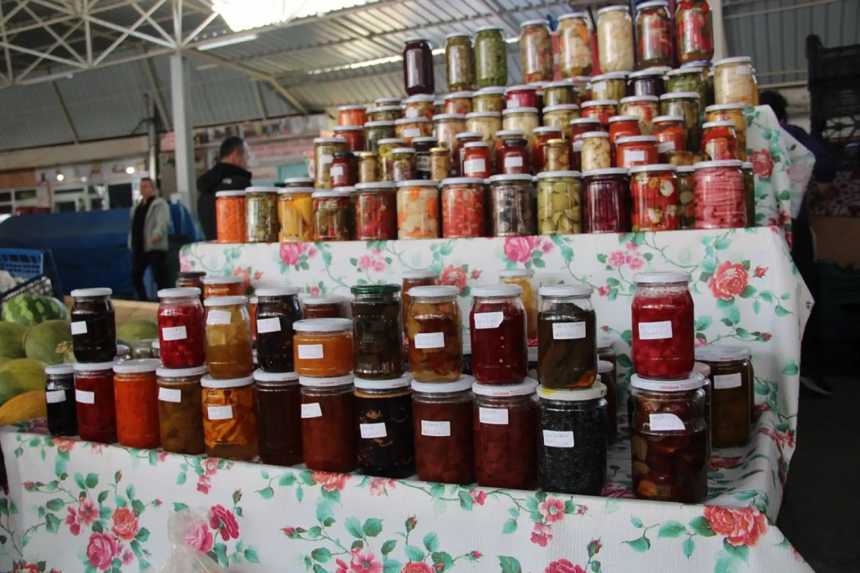 Menteşe'de 25 farklı ev yapımı reçel tezgahı ilgi odağı