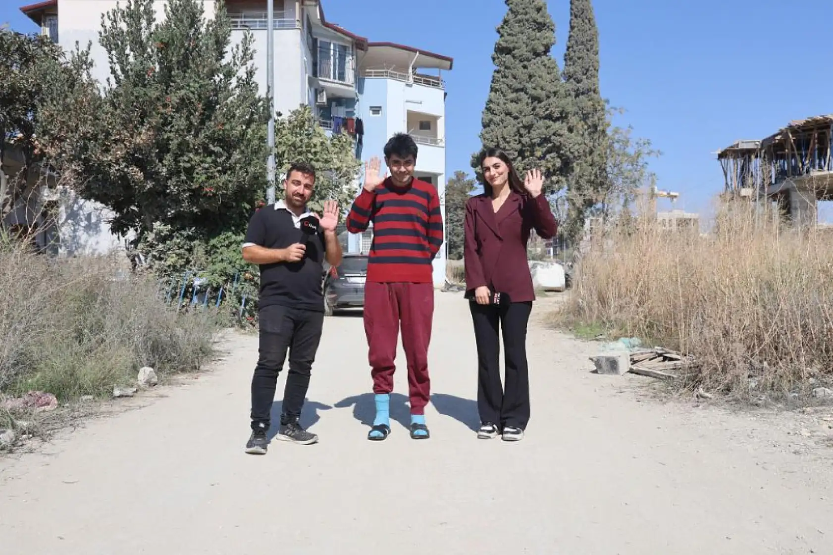 3 yıl sonra duş alıp, tıraş olan Barış'ın annesi, evladının yuva kurması hayaliyle yaşıyor
