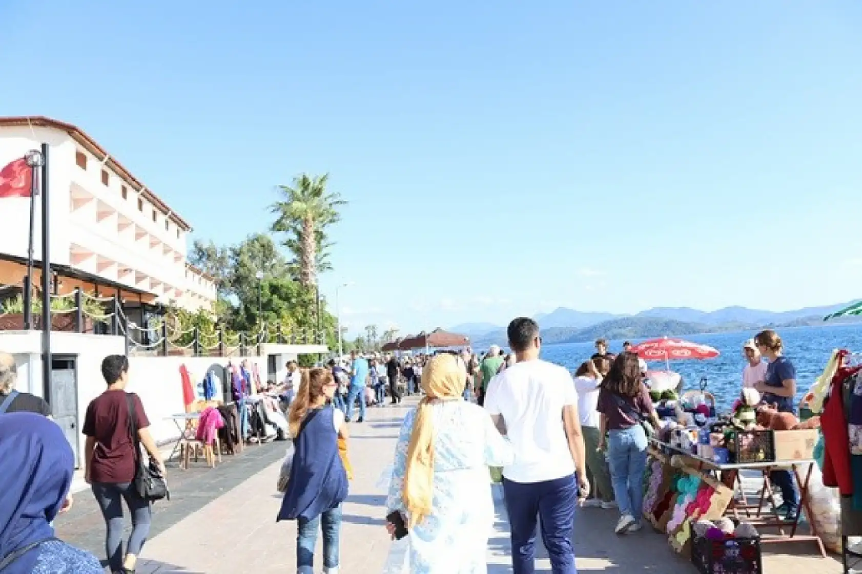 Köyceğiz ikinci el pazarında yoğunluk yaşandı