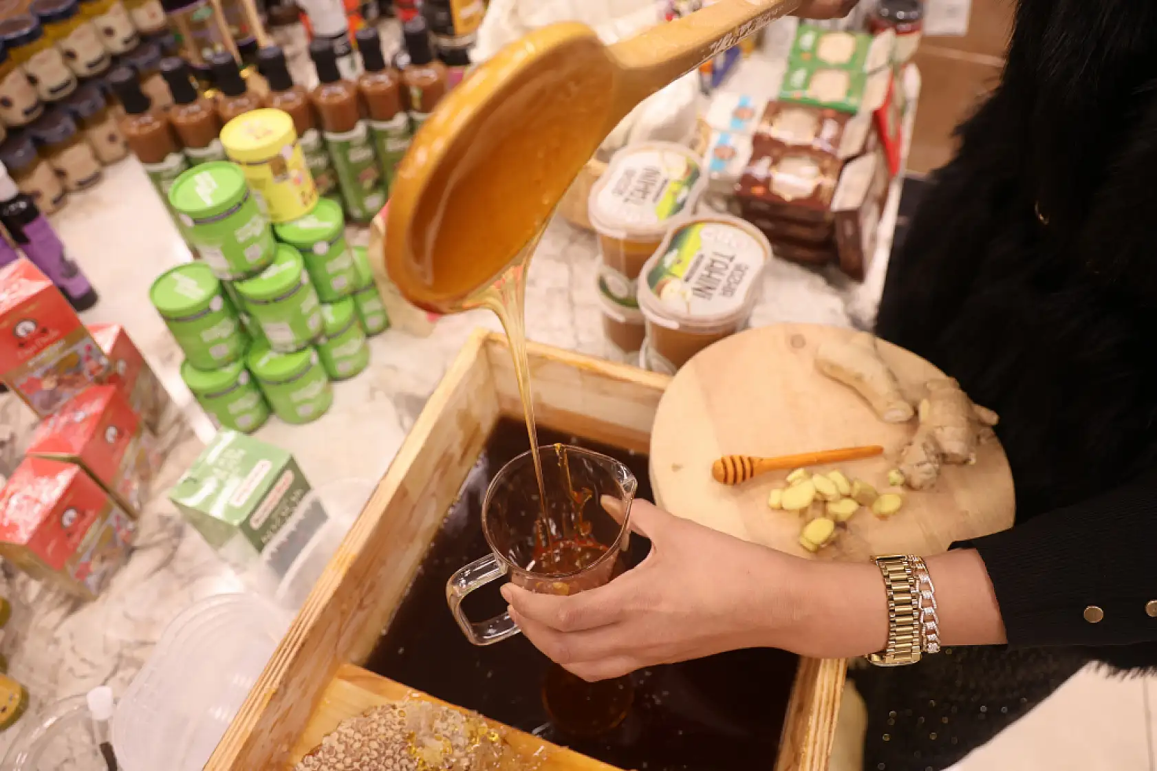 Boğaz enfeksiyonuna karşı zencefil ve bal karışımı