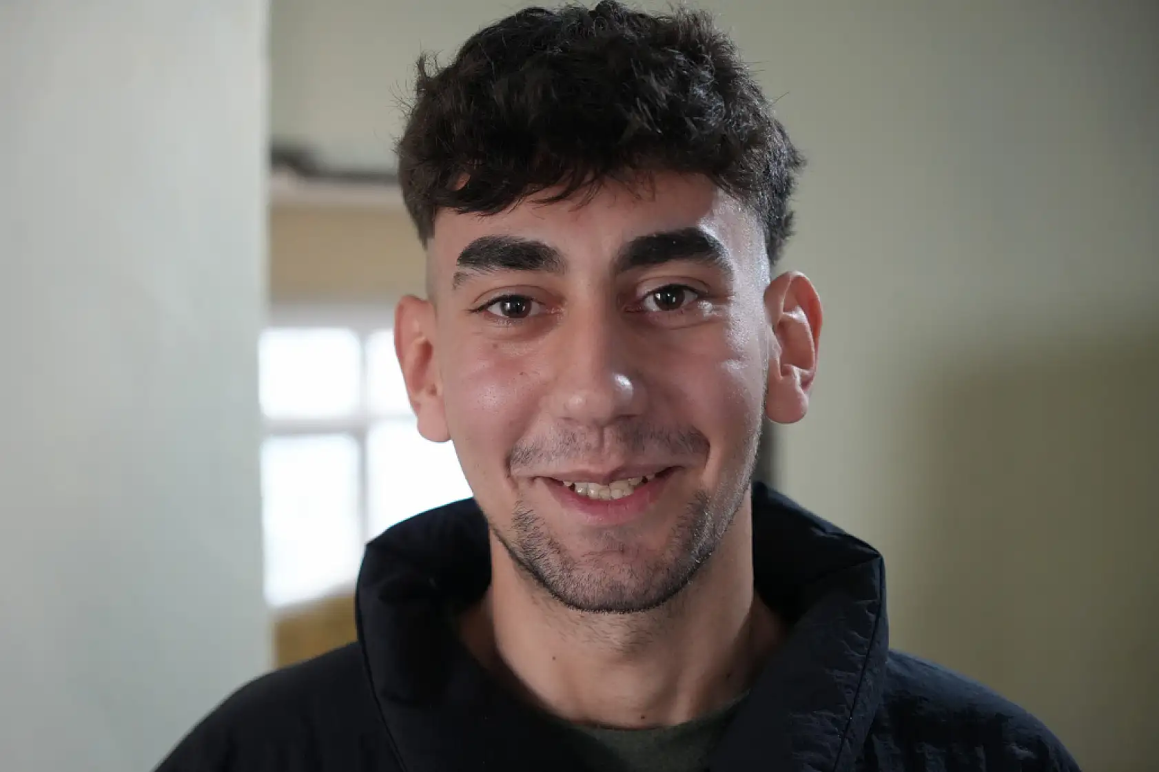 Buz gibi evde tek başına yaşayan gencin yürek burkan hikayesi