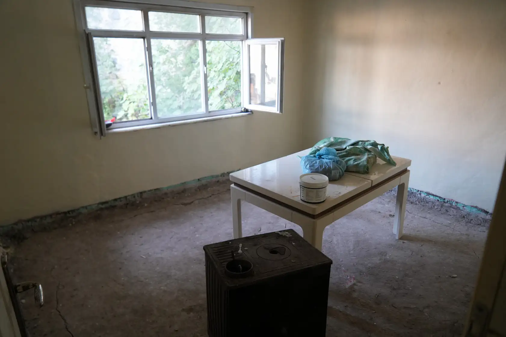 Buz gibi evde tek başına yaşayan gencin yürek burkan hikayesi