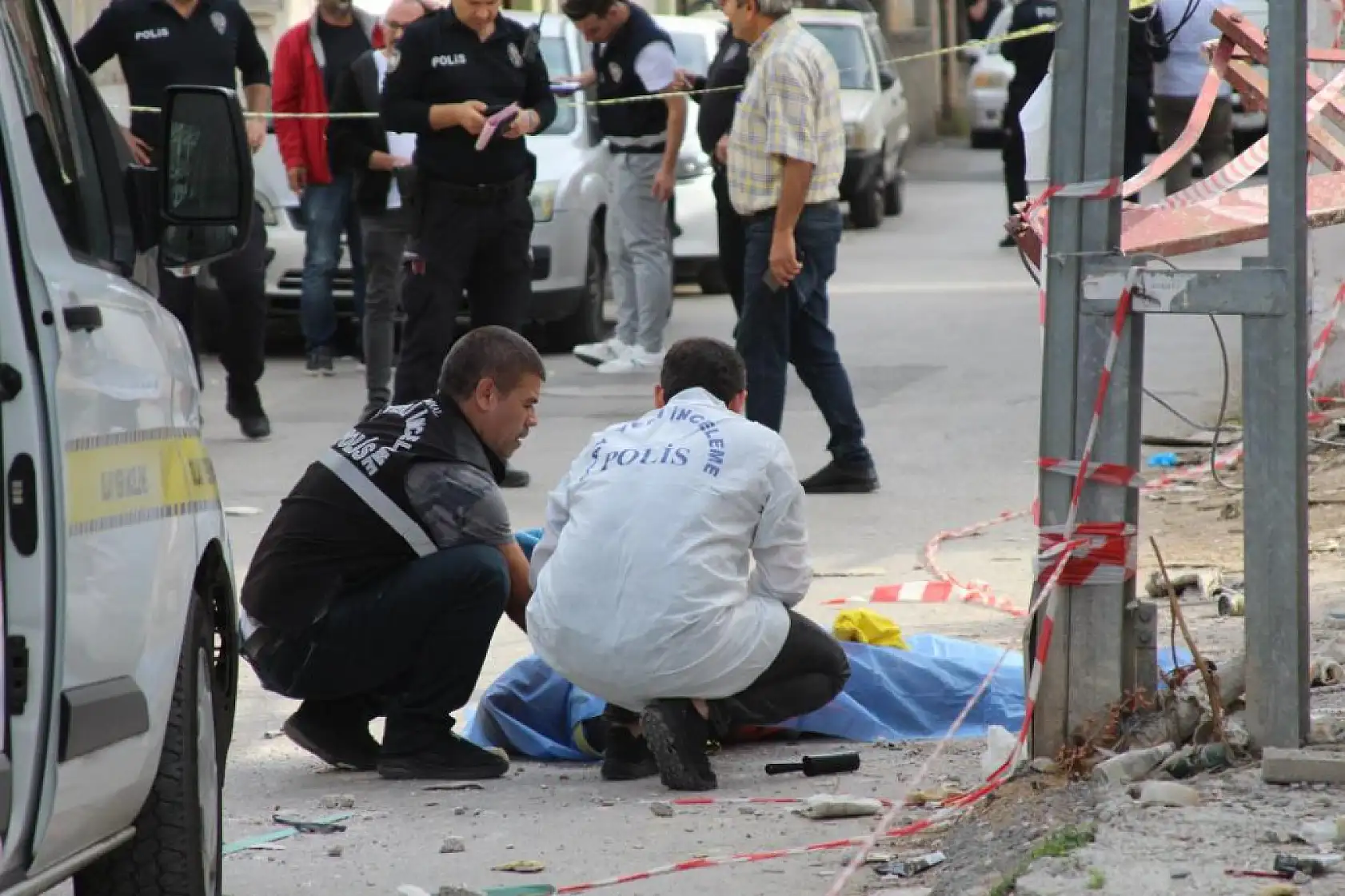 İnşaat İskelesi Çöktü: 1 İşçi Öldü, 1 İşçi Ağır Yaralı