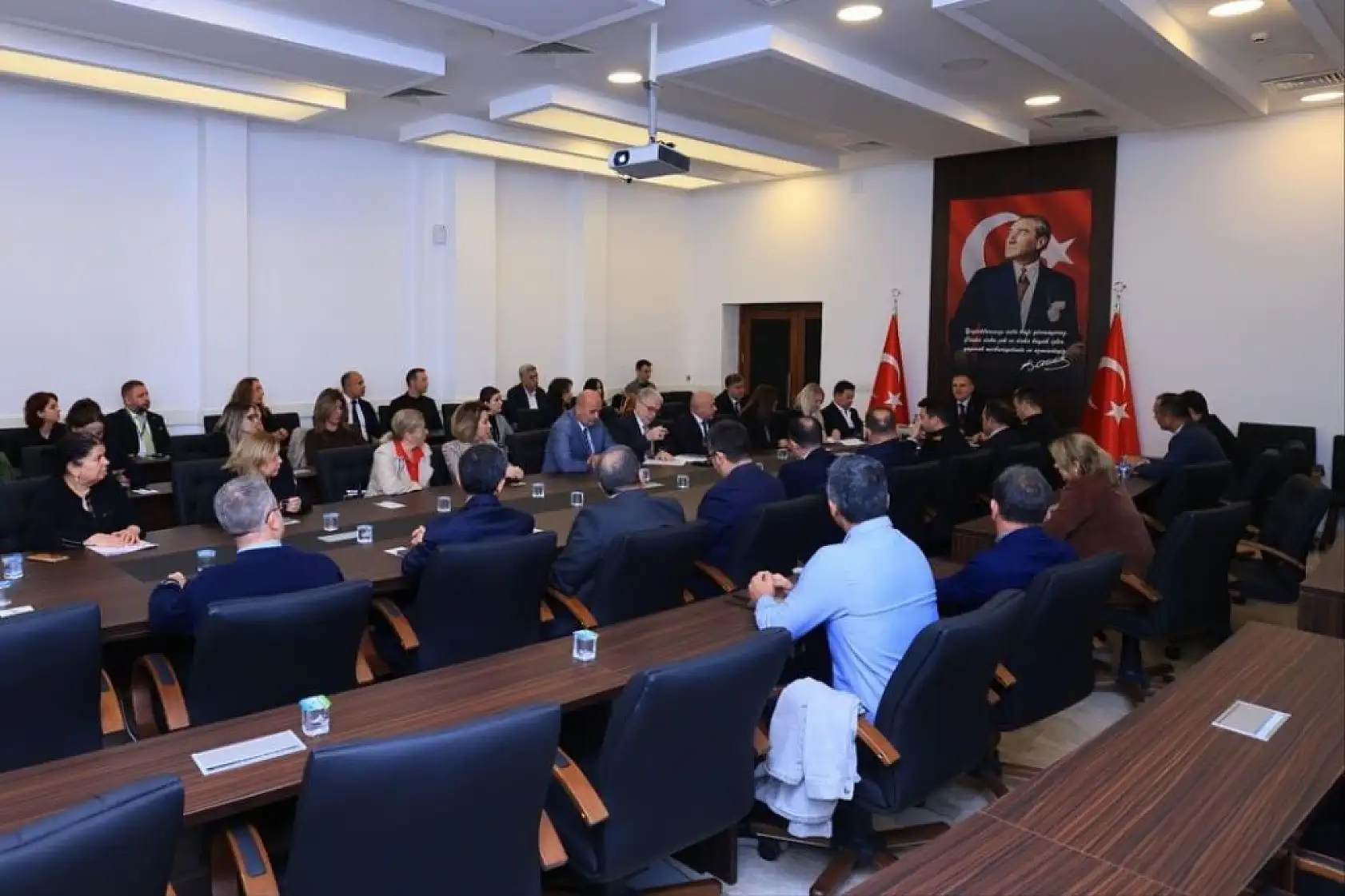 Vali Akbıyık'tan bağımlılıkla mücadele vurgusu