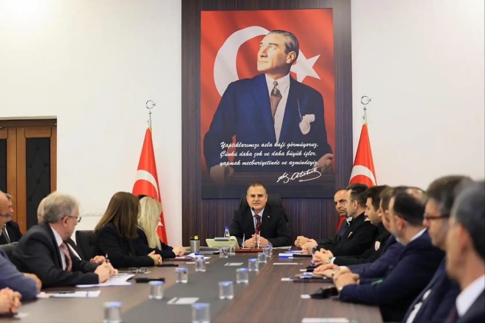 Vali Akbıyık'tan bağımlılıkla mücadele vurgusu