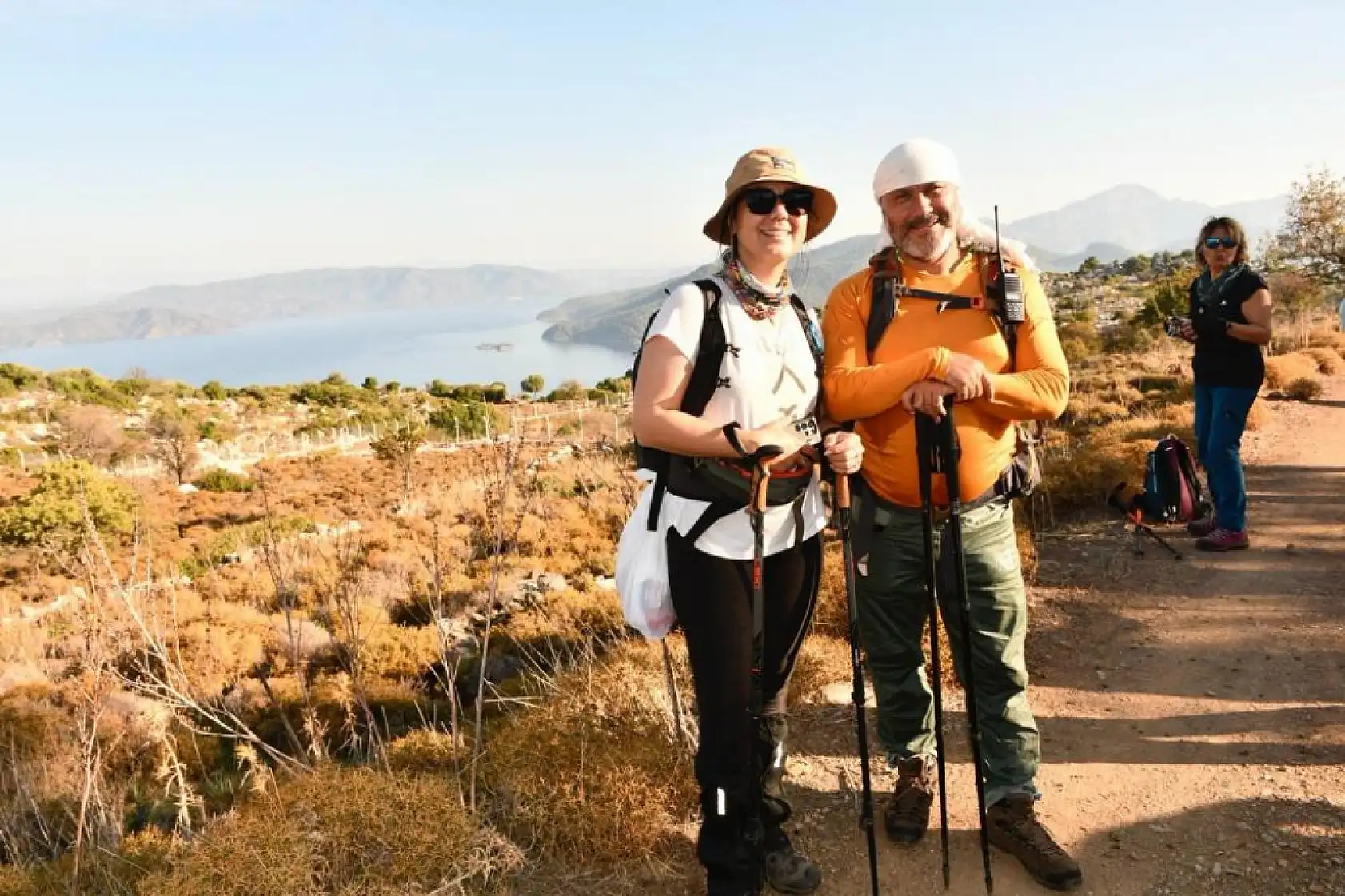 128 doğasever Marmaris'in doğasında yürümek için geldi