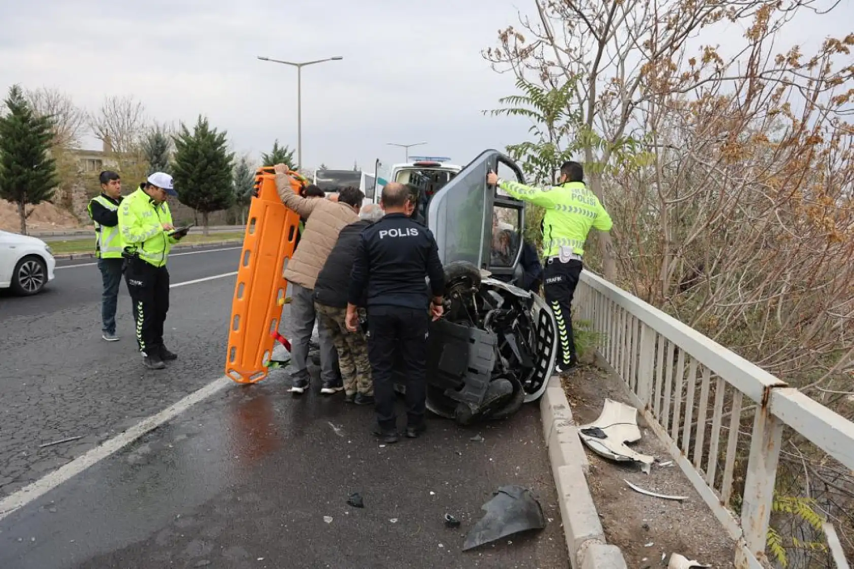 Elektrikli otomobile çarptı, savunması 'pes' dedirtti: 'Küçük olduğu için çaptım, büyük olsa çarpmazdım'
