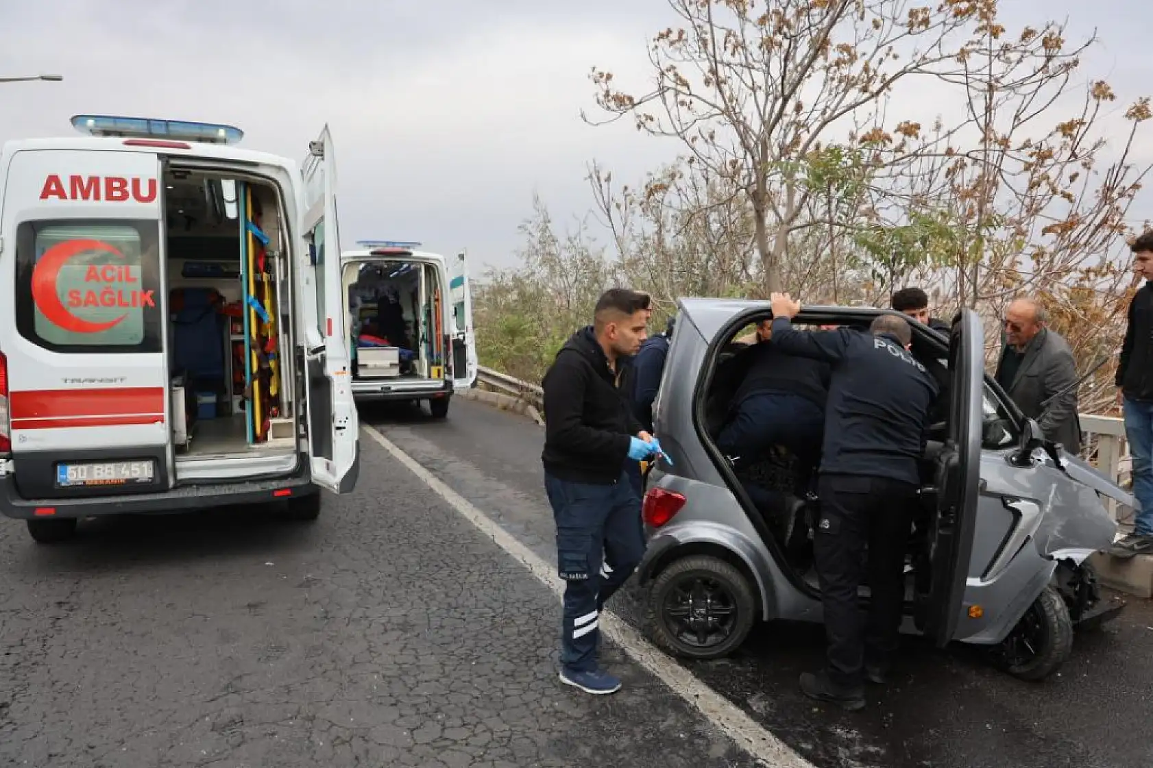 Elektrikli otomobile çarptı, savunması 'pes' dedirtti: 'Küçük olduğu için çaptım, büyük olsa çarpmazdım'