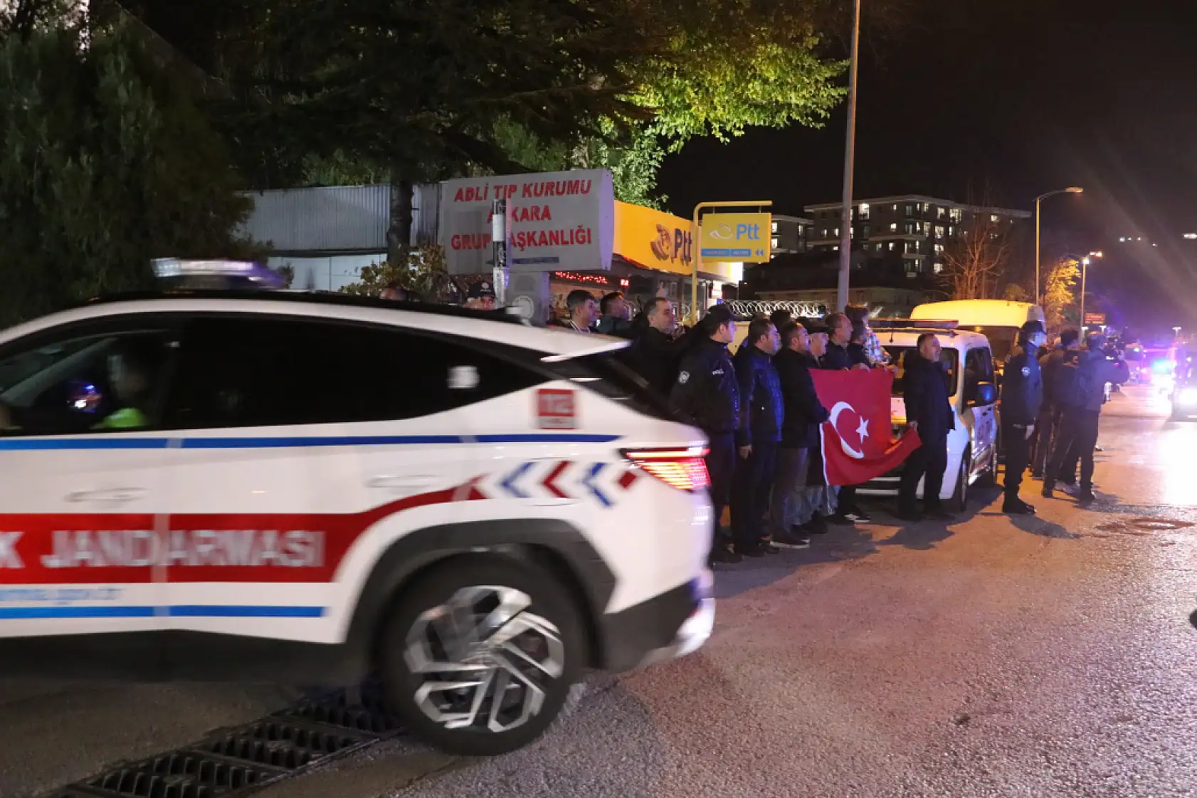 Gürcistan'daki uçak kazasında şehit olan askerlerin naaşları Ankara Adli Tıp Kurumu'na getirildi