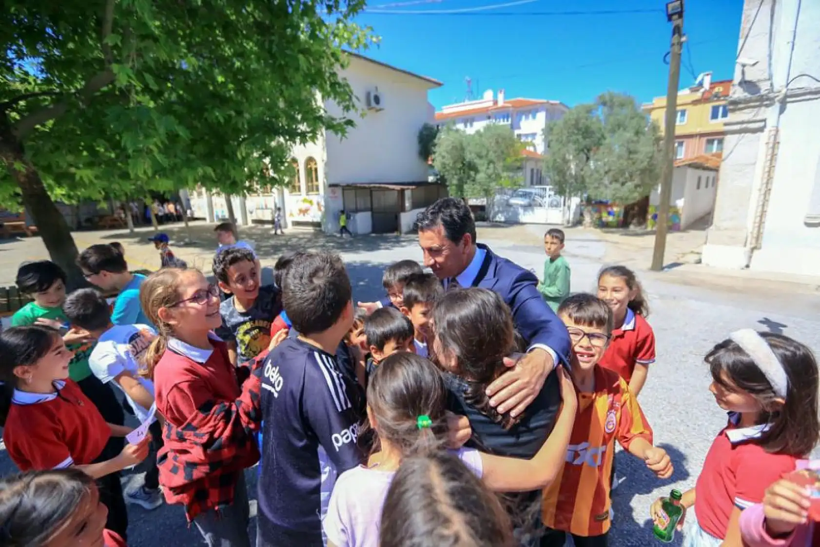 Muğla Büyükşehir'den okullara ara tatil bakımı