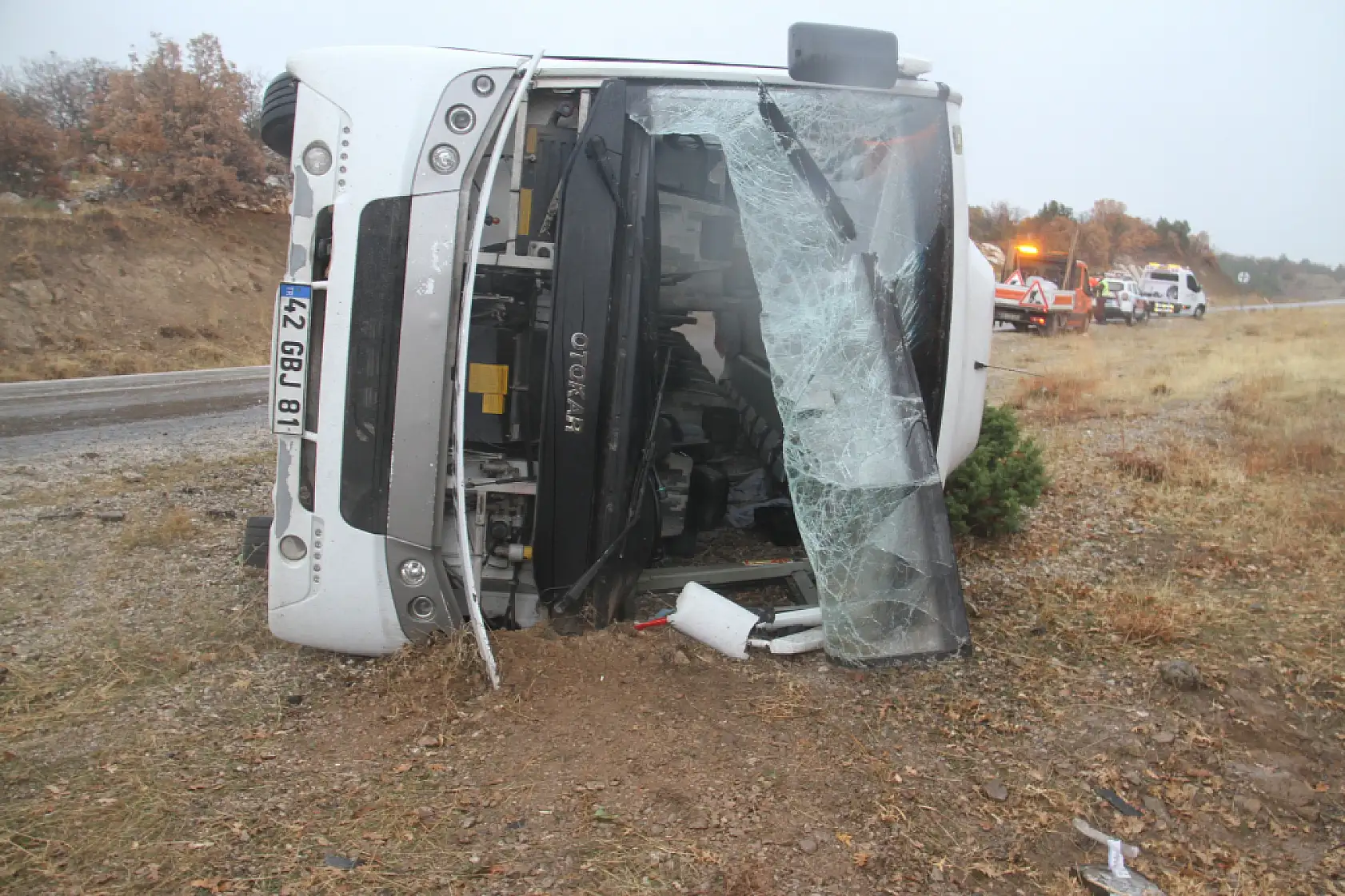 Öğrenci servisi devrildi: 31 yaralı