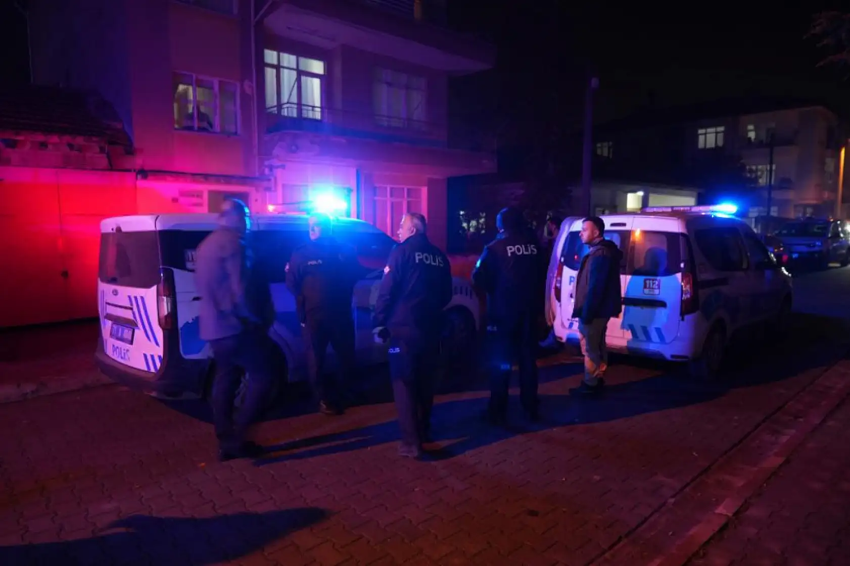 Kardeşler arasındaki kavga kanlı bitti: Ağabeyini bıçaklayarak öldürdü