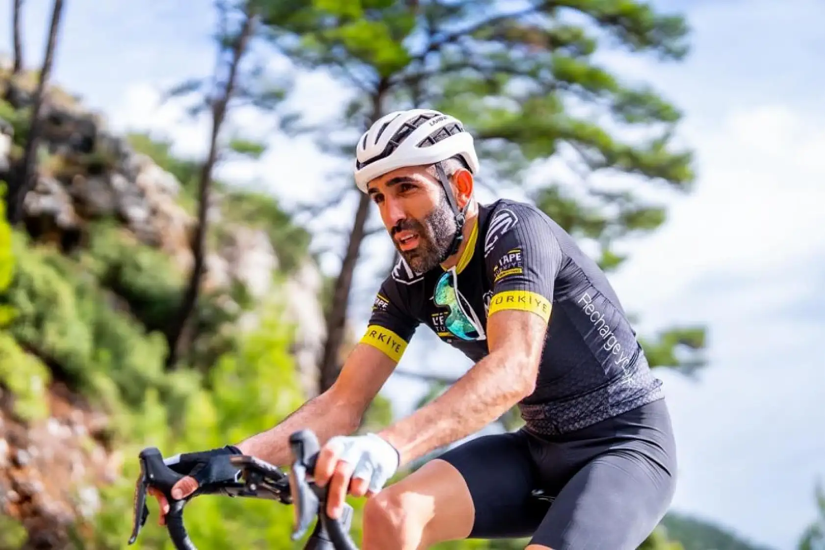 Muğla'da 100 sporcu zorlu parkurda ter döktü