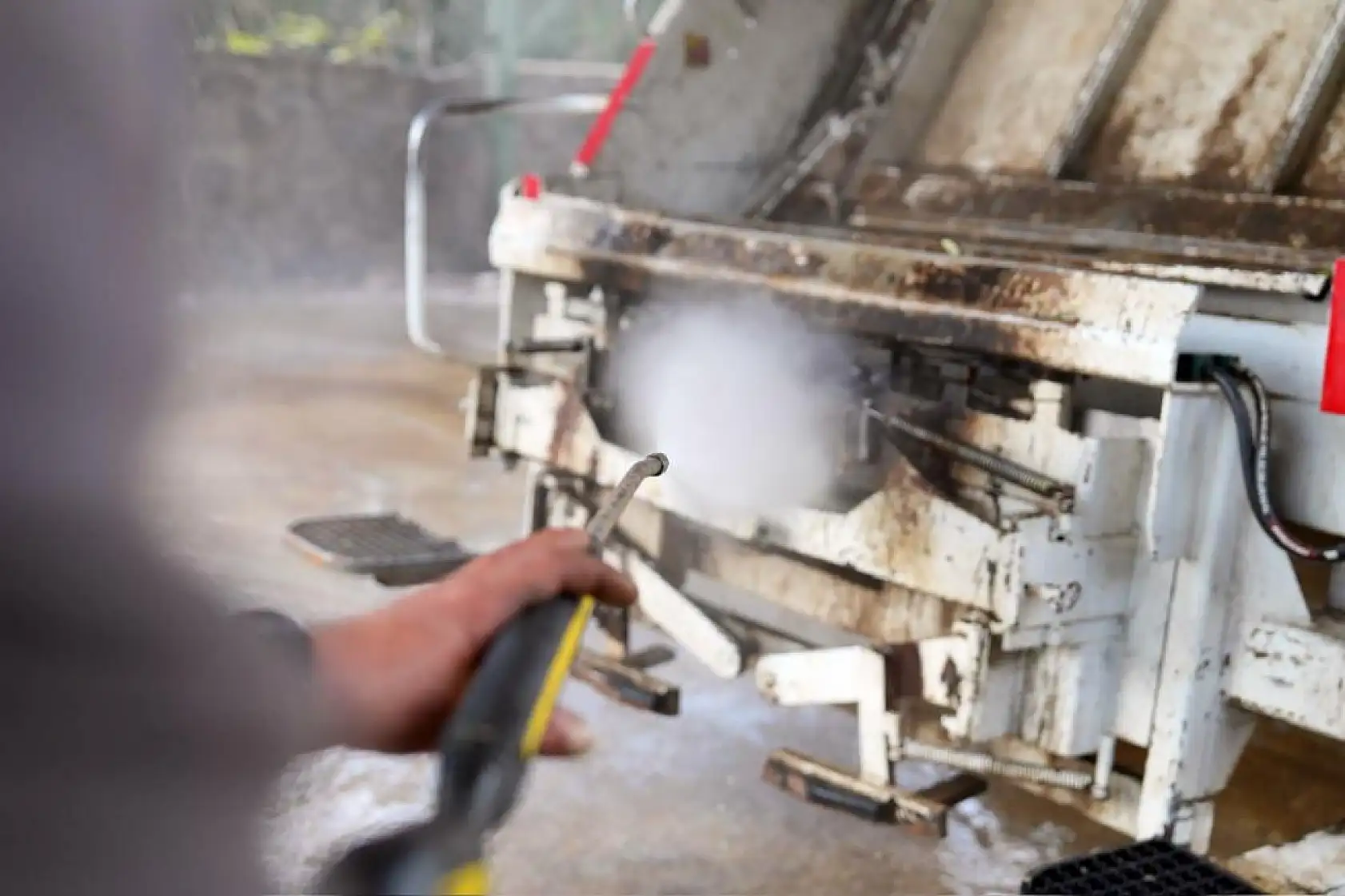 Menteşe Belediyesi yağmur suyu hasadı ile aylık 300 ton su tasarrufu sağlanıyor