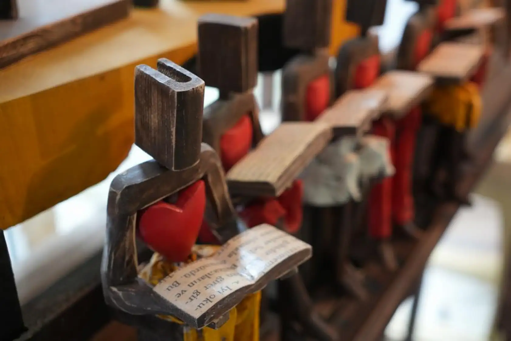 Ailesindeki ve kendisindeki kalp hastalığı ona ilham oldu: 'Tahta Yürek' doğdu