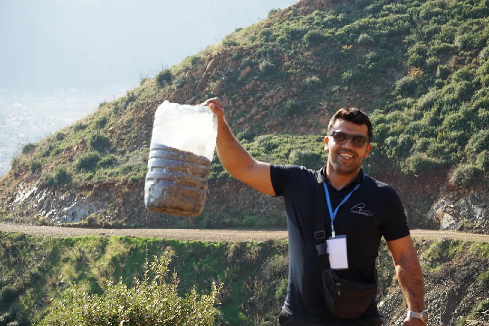 KYK'lı öğrencilerden ve derneklerden yangın sonrası Marmaris'e can suyu
