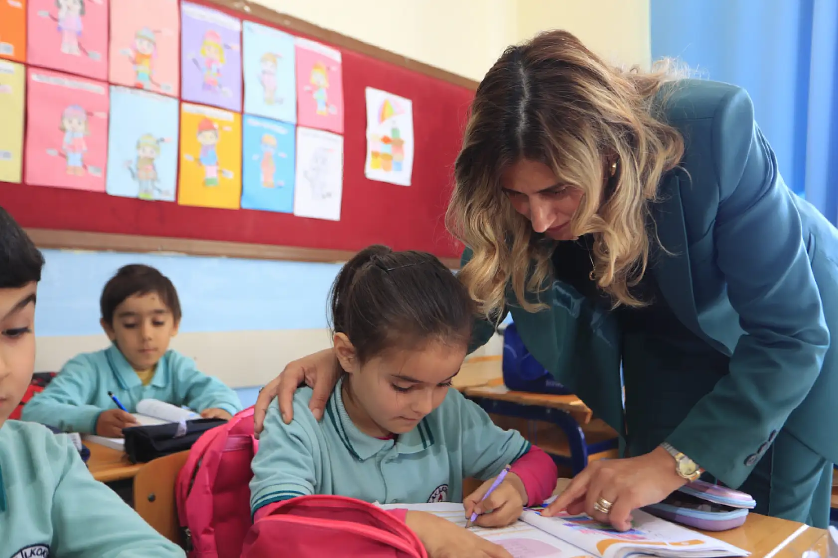 Köy okullarında görev yapan, Muğla'da da iz bırakan Aysel öğretmen dünya ödülüne aday