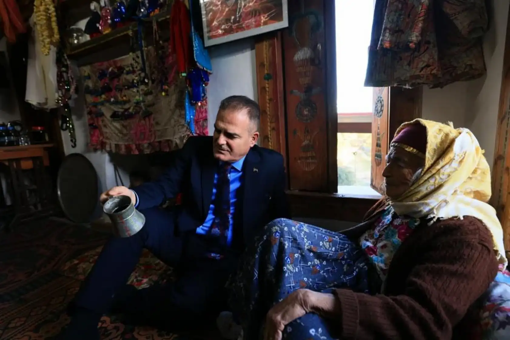 Fatmana 'Ölmeden valiyi görmek istiyorum' dedi, hayali gerçek oldu