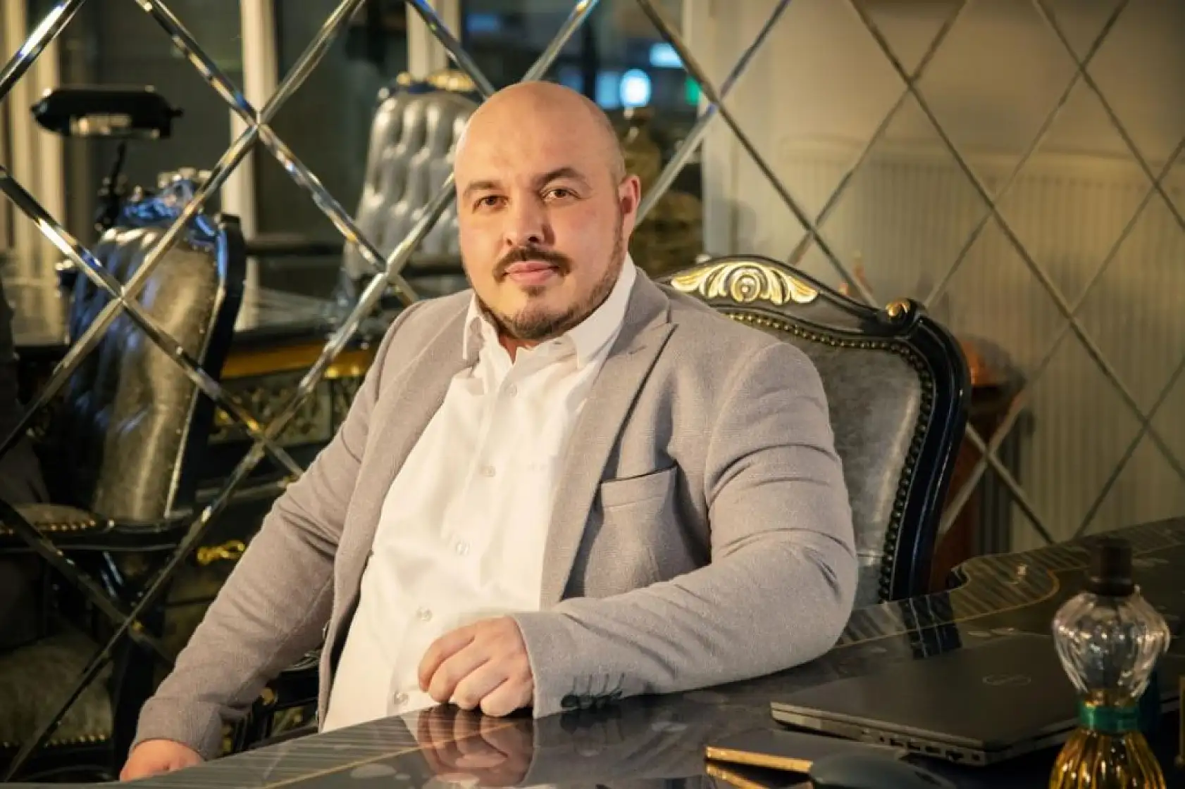 Evli olanlar dikkat: Mesajı ve çağrıları görüp cevaplamamak boşanma sebebi olabilir