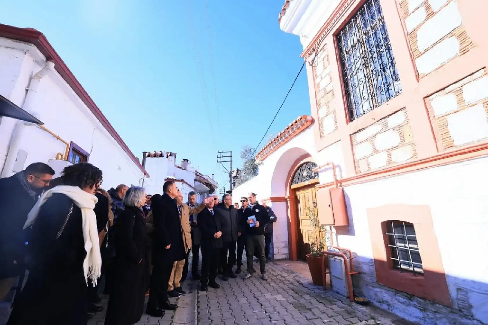 Vali Akbıyık, Saburhane'nin kültürel belleğine yakından baktı
