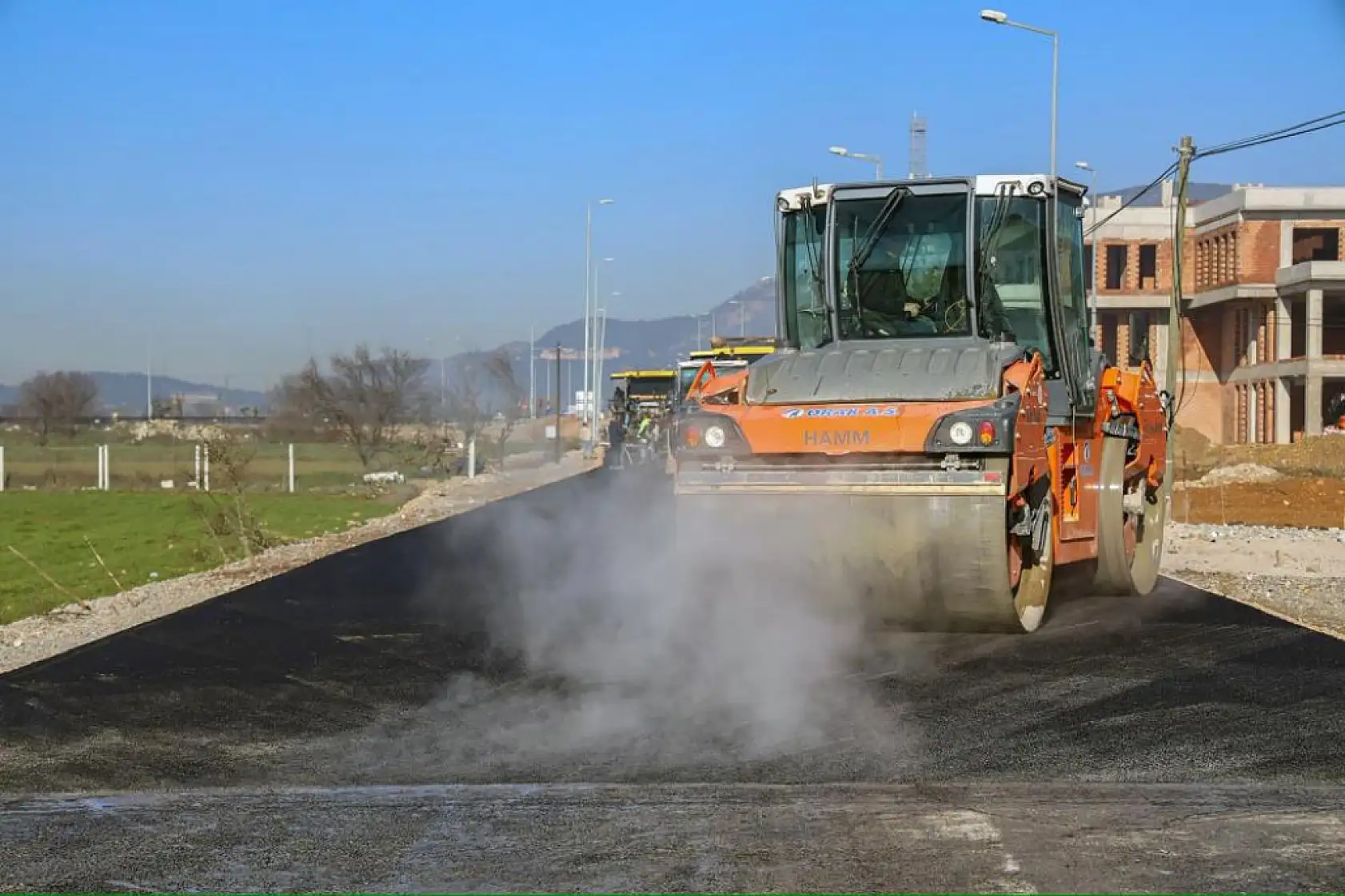 Menteşe'de Kolejler bölgesinde üstyapı çalışmaları başladı