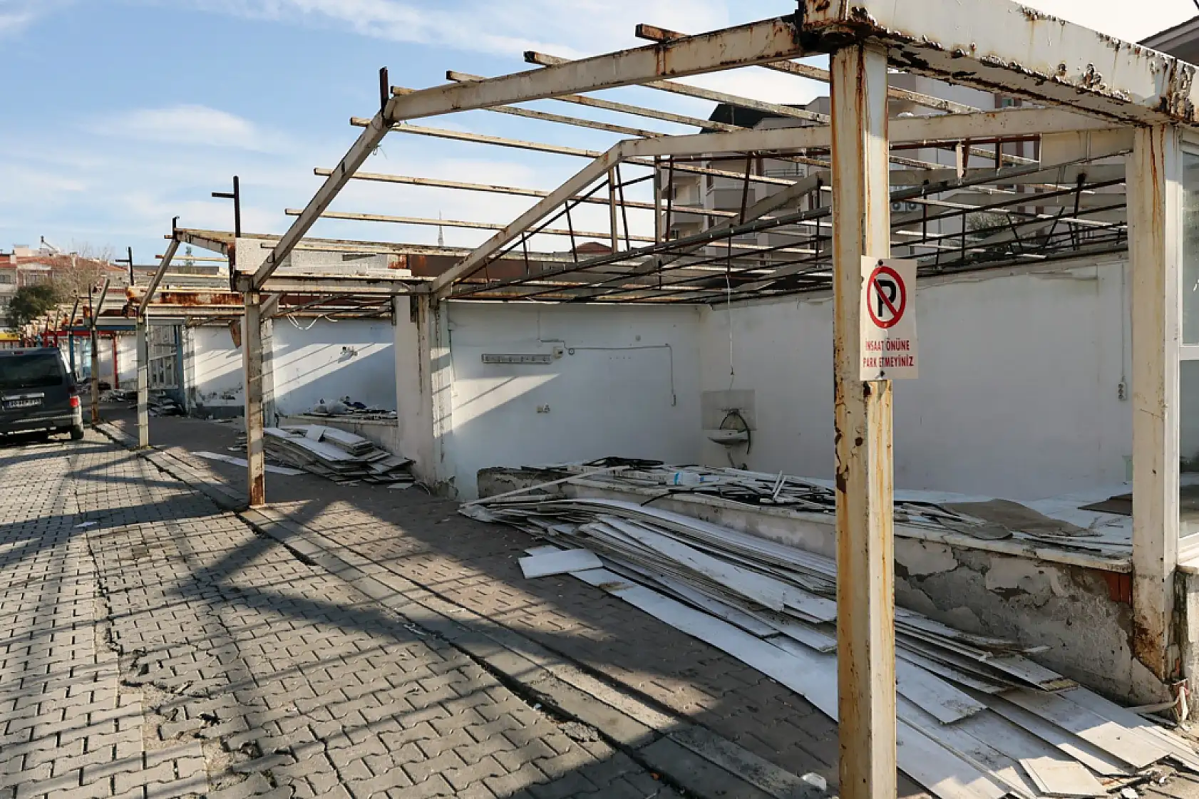 Yatağan pazaryeri modern ve konforlu bir yapıya kavuşuyor