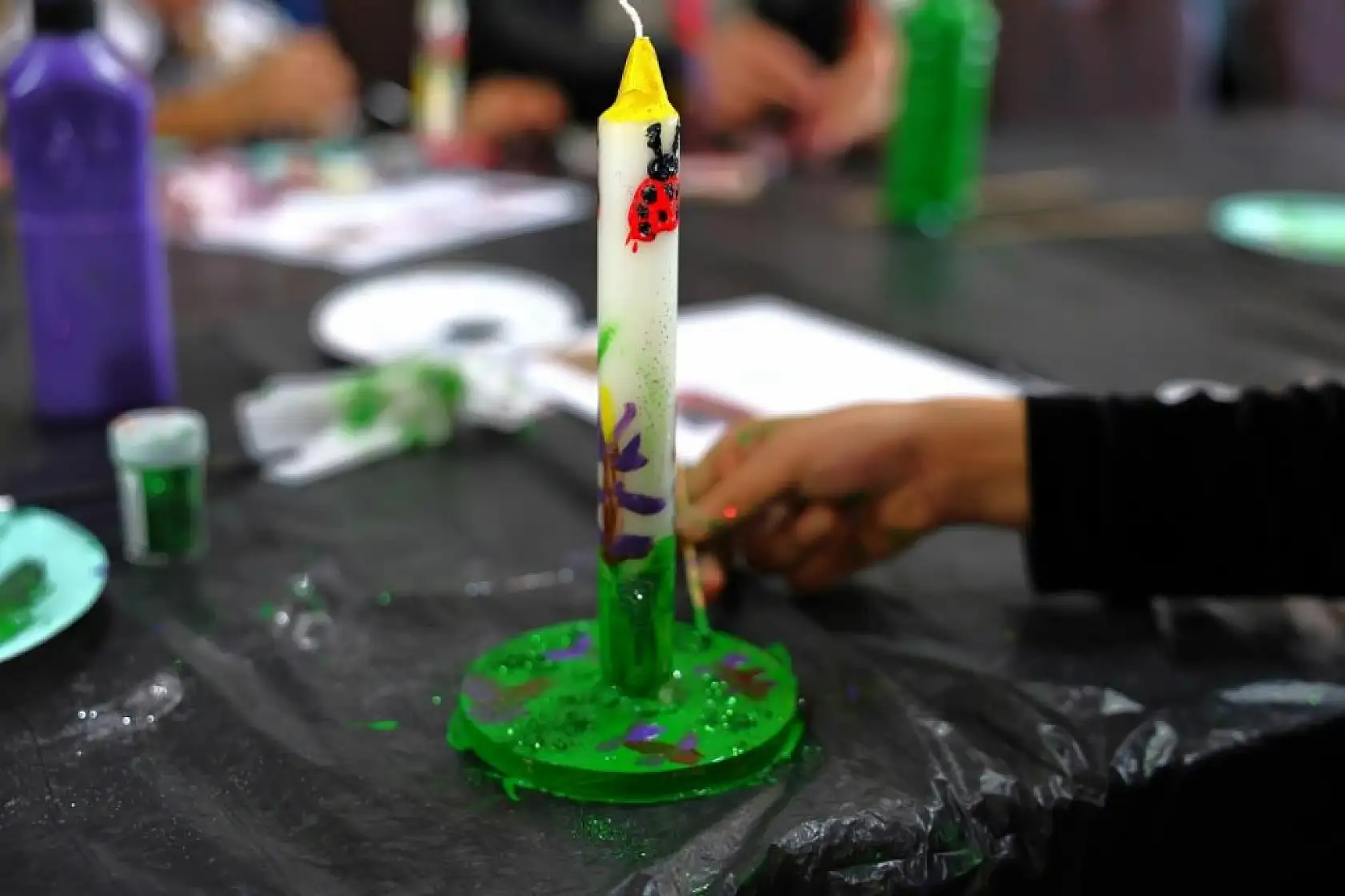 Bodrum'da üç kuşak mum boyama atölyesinde buluştu