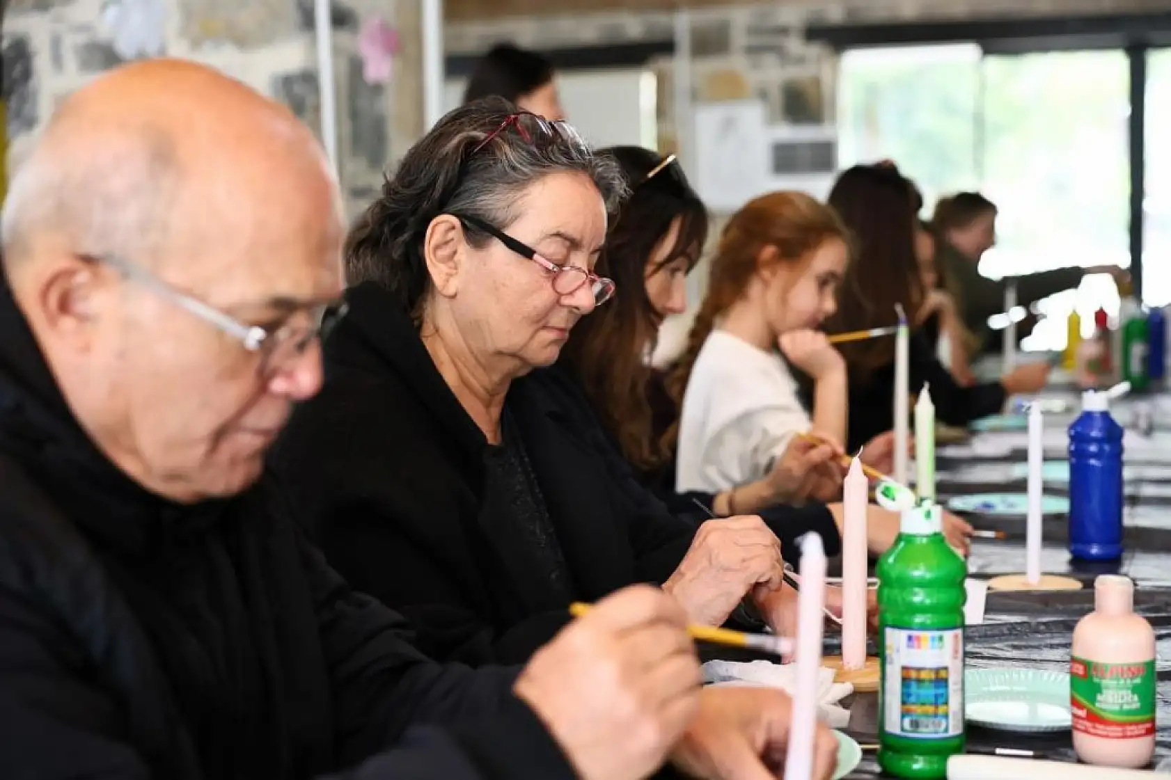 Bodrum'da üç kuşak mum boyama atölyesinde buluştu