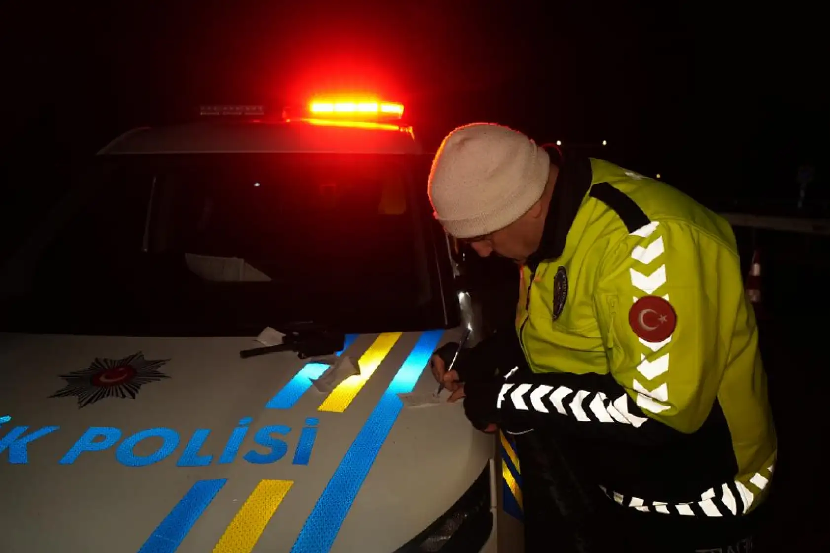 Sürücü olduğunu iddia etti ama polis ikna olmadı: Kan izleri gerçeği ortaya çıkardı