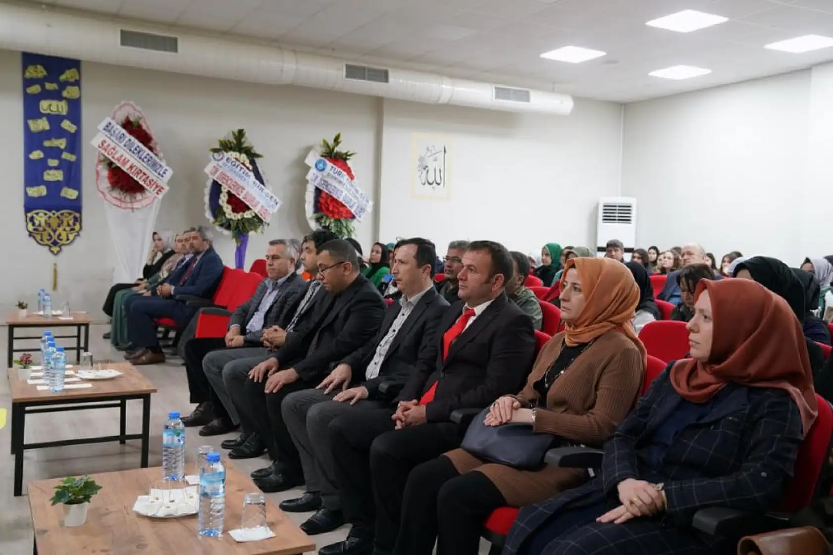 Öğrenciler, Kur'an-I Kerim Ziyafeti Sundu