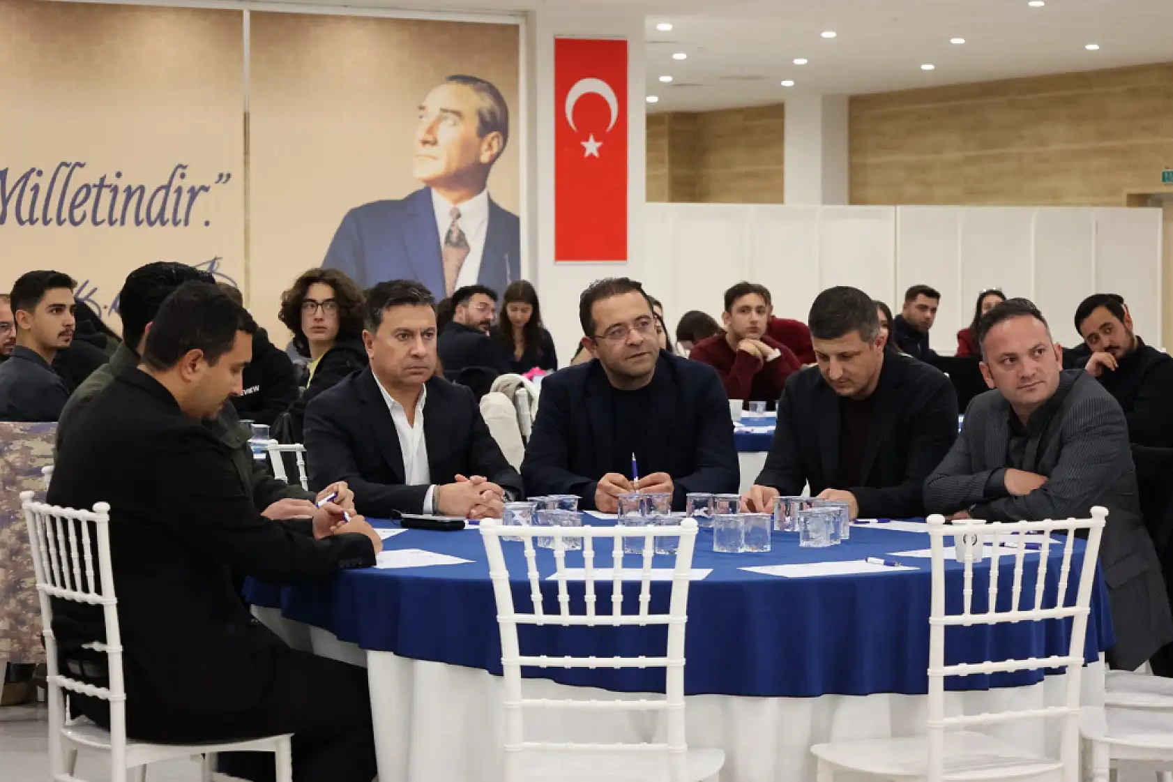 Muğla Büyükşehir Belediye Başkanı Aras: 'Gençlerden Gelen Her Fikri Desteklemeye Hazırız'