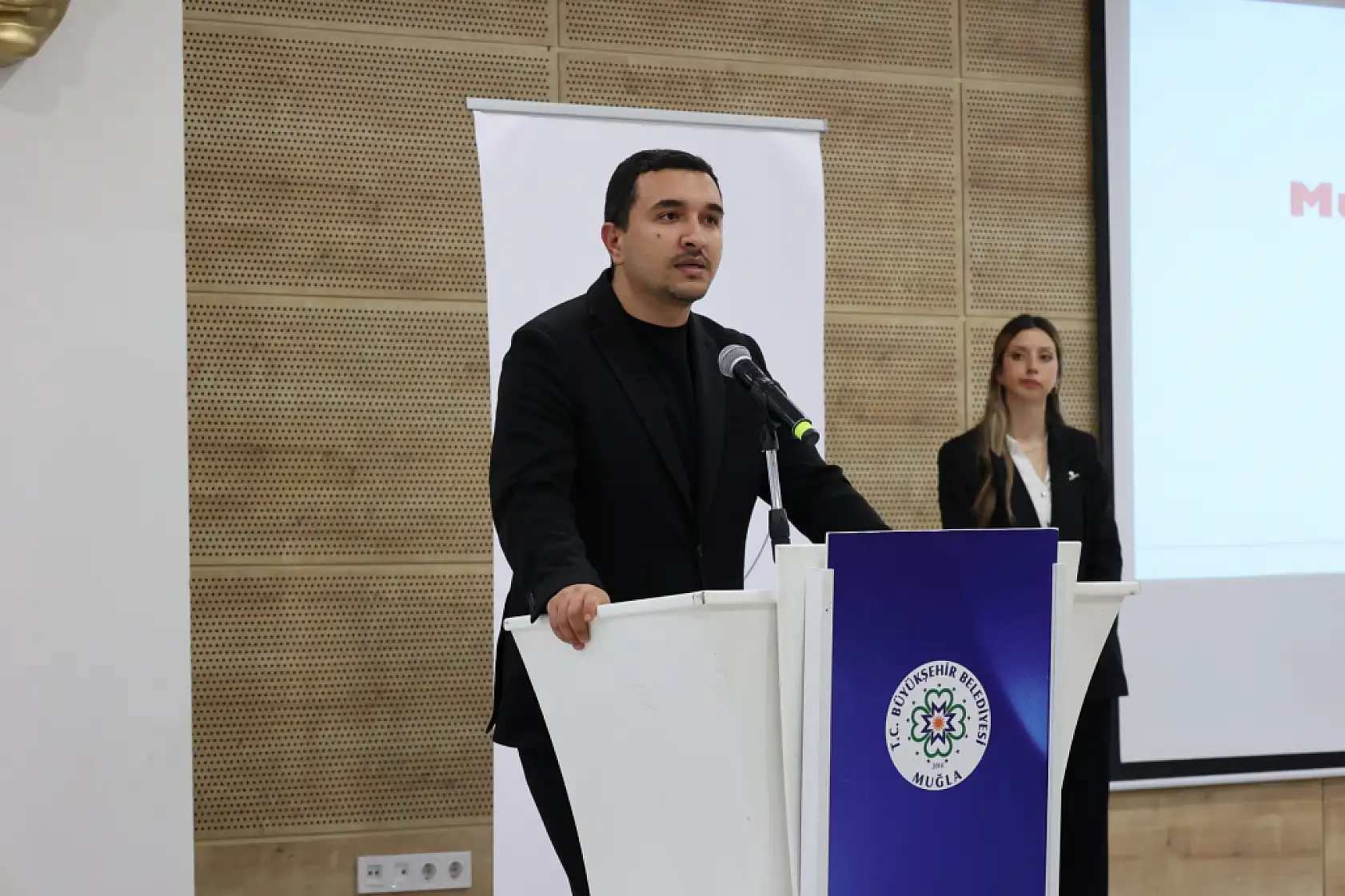 Muğla Büyükşehir Belediye Başkanı Aras: 'Gençlerden Gelen Her Fikri Desteklemeye Hazırız'