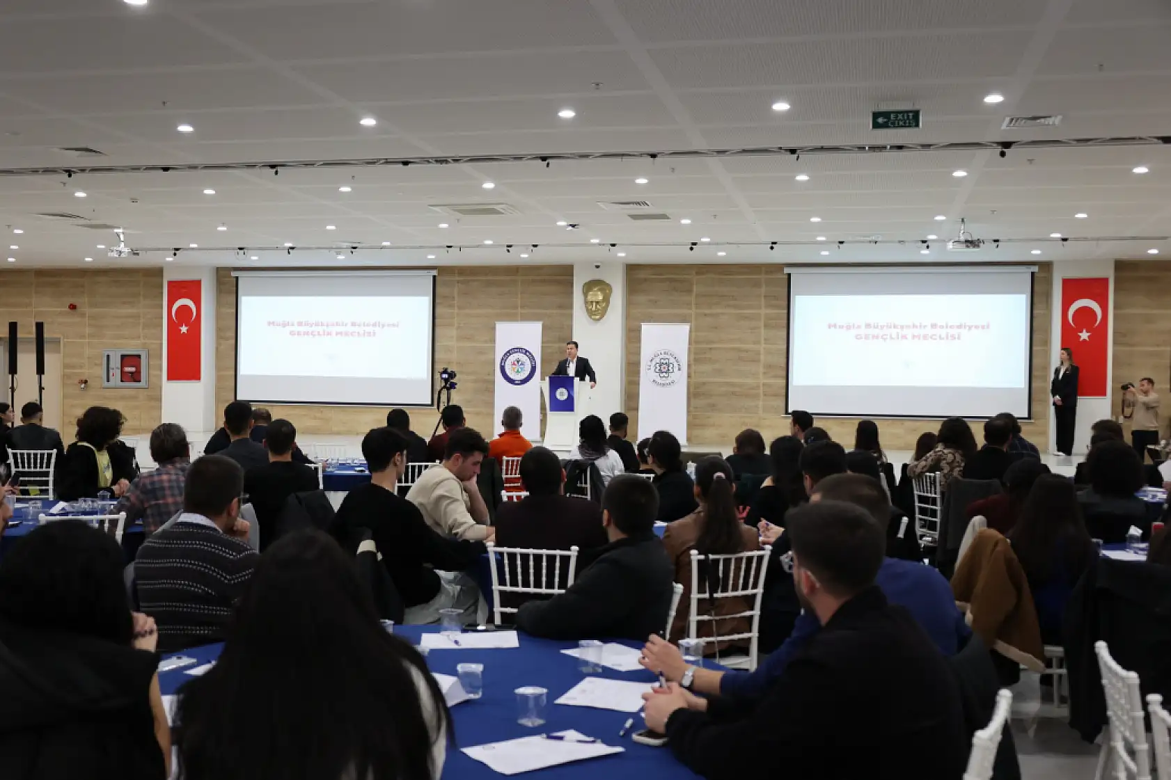 Muğla Büyükşehir Belediye Başkanı Aras: 'Gençlerden Gelen Her Fikri Desteklemeye Hazırız'