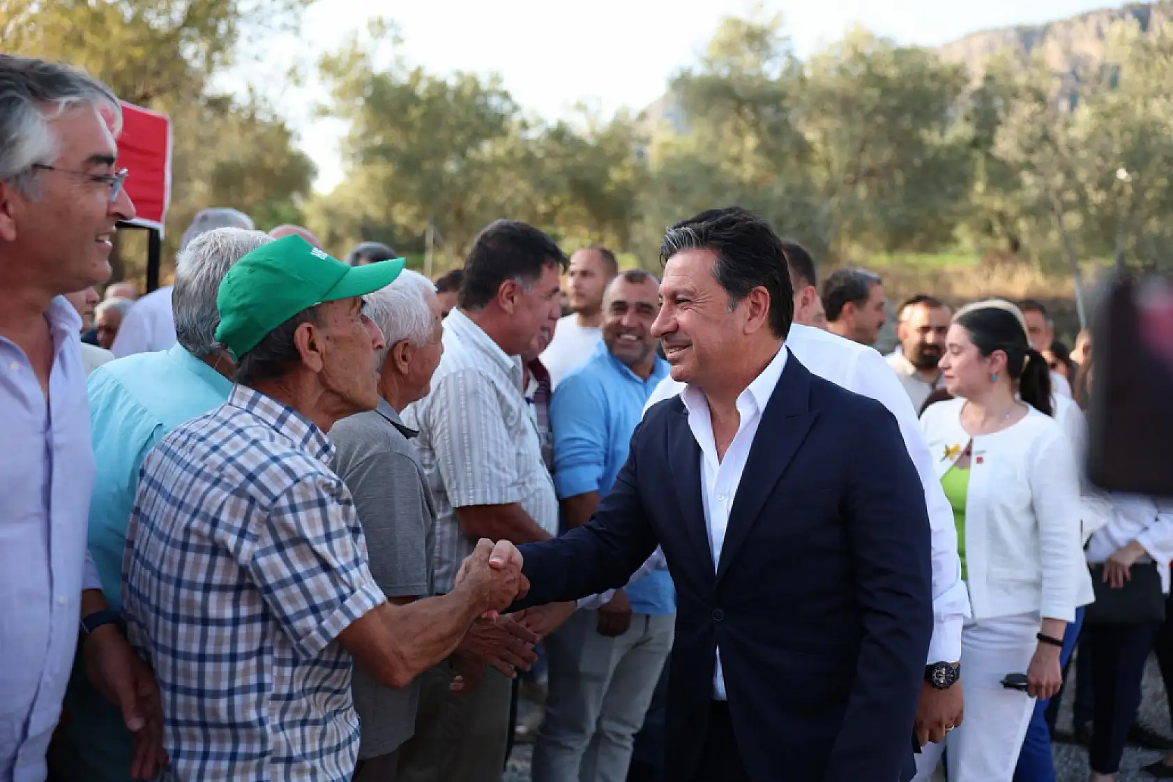 Başkan Aras 'Önemli Olan Halka Dokunan Projeler Yapmak'