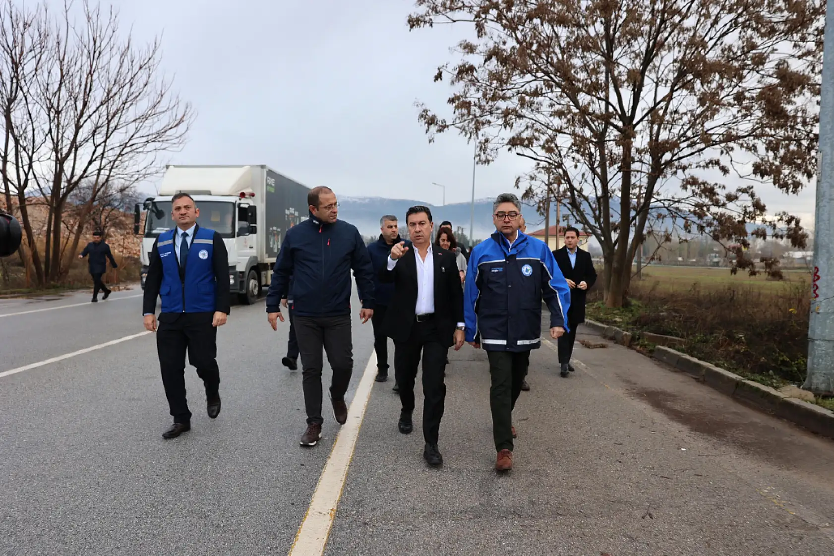 Başkan Aras Yağıştan Etkilenen Mahallelerde Çözüm için Sahada