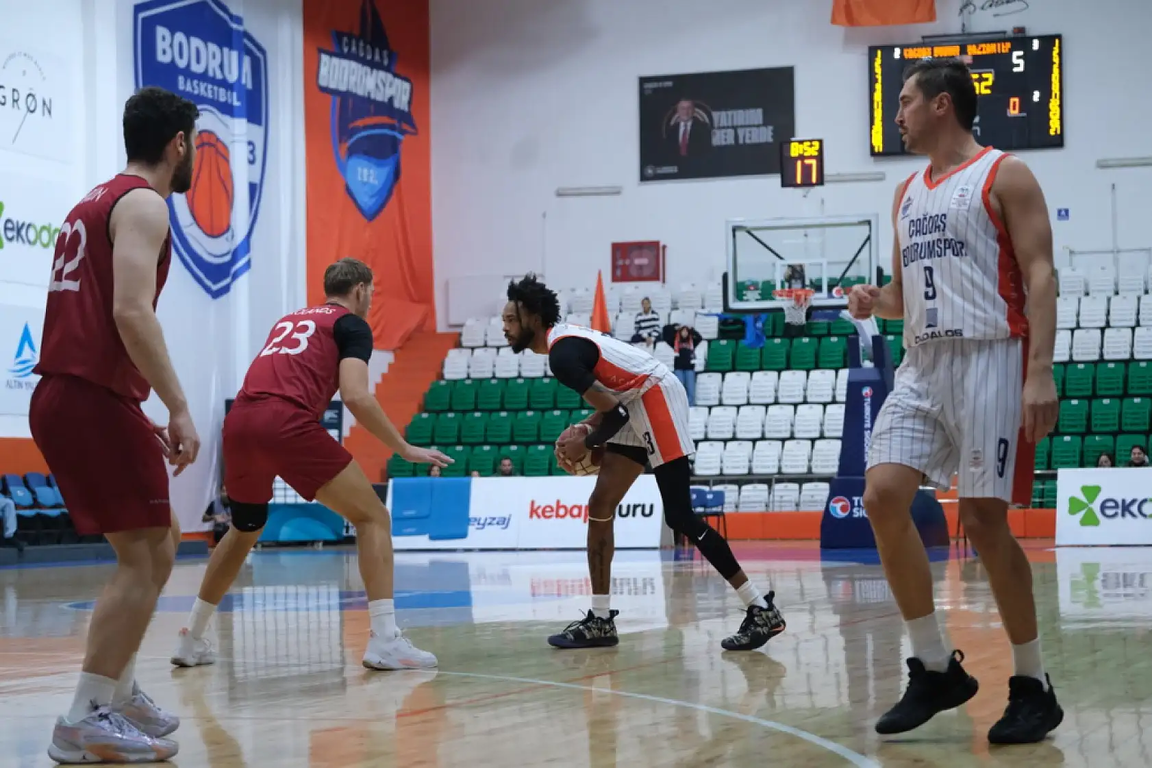 Çağdaş Bodrum Spor, Gaziantep Basketbol Karşısında Yıldızlaşan Performansıyla Galibiyete Ulaştı
