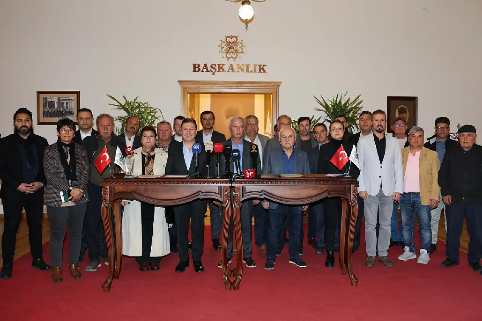 Muğla Büyükşehir'den süt üreticilerine soğuk zincir ve yem desteği