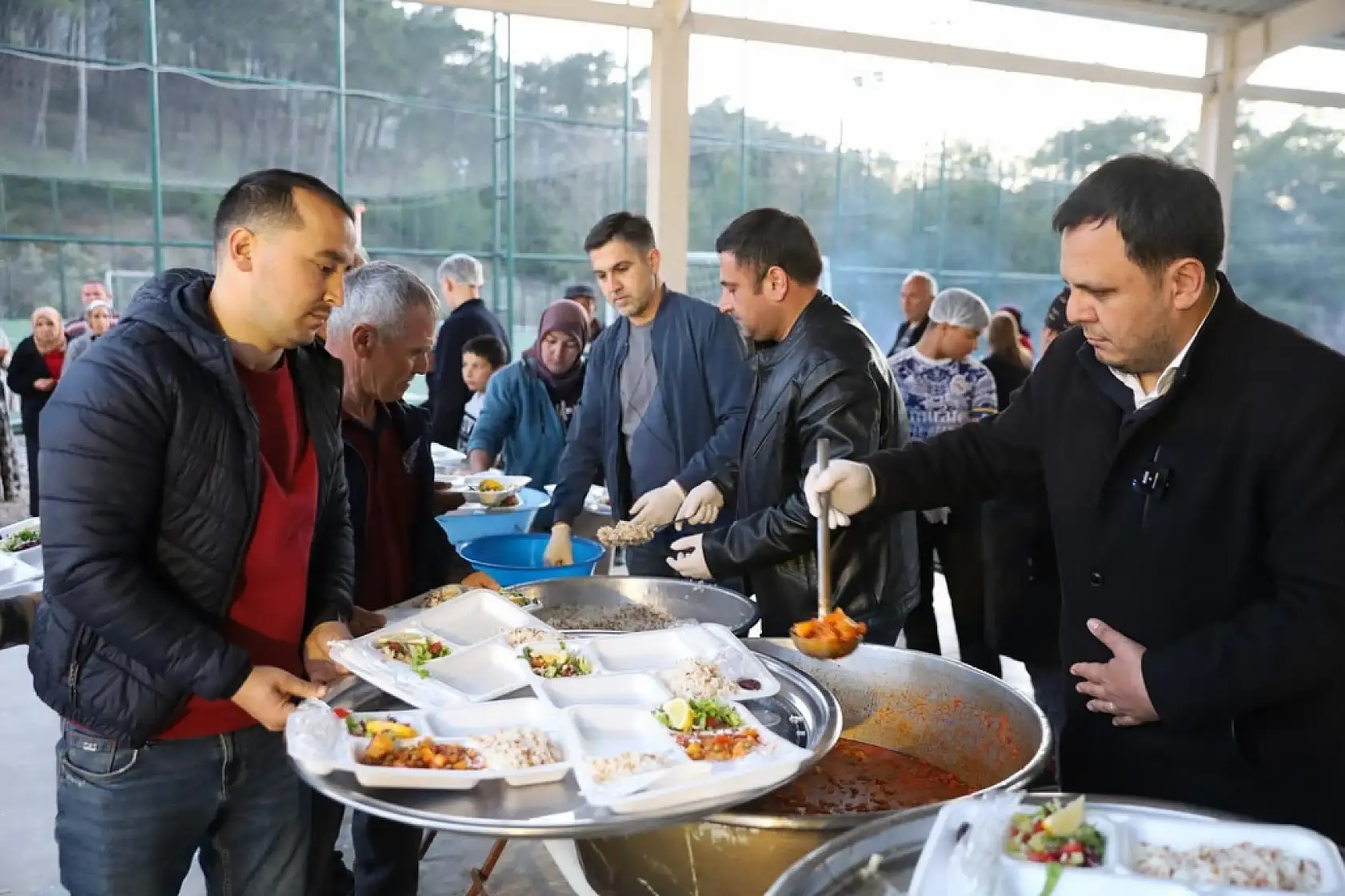 Dalaman'da binlerce kişi iftar sofrasında buluşuyor